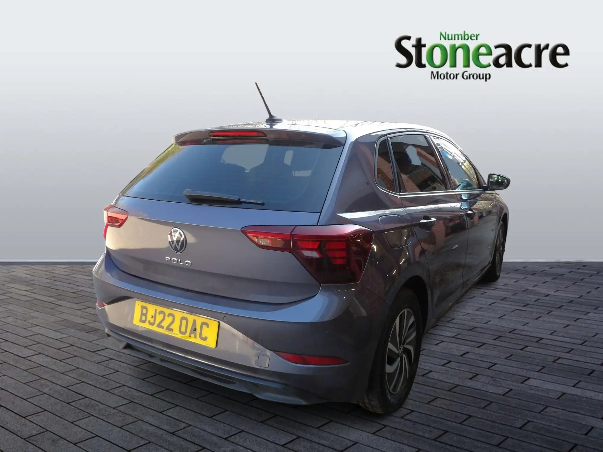 Volkswagen Polo 1.0 TSI Life Hatchback 5dr Petrol Manual Euro 6 (s/s) (95 ps) BJ22OAC Image 3