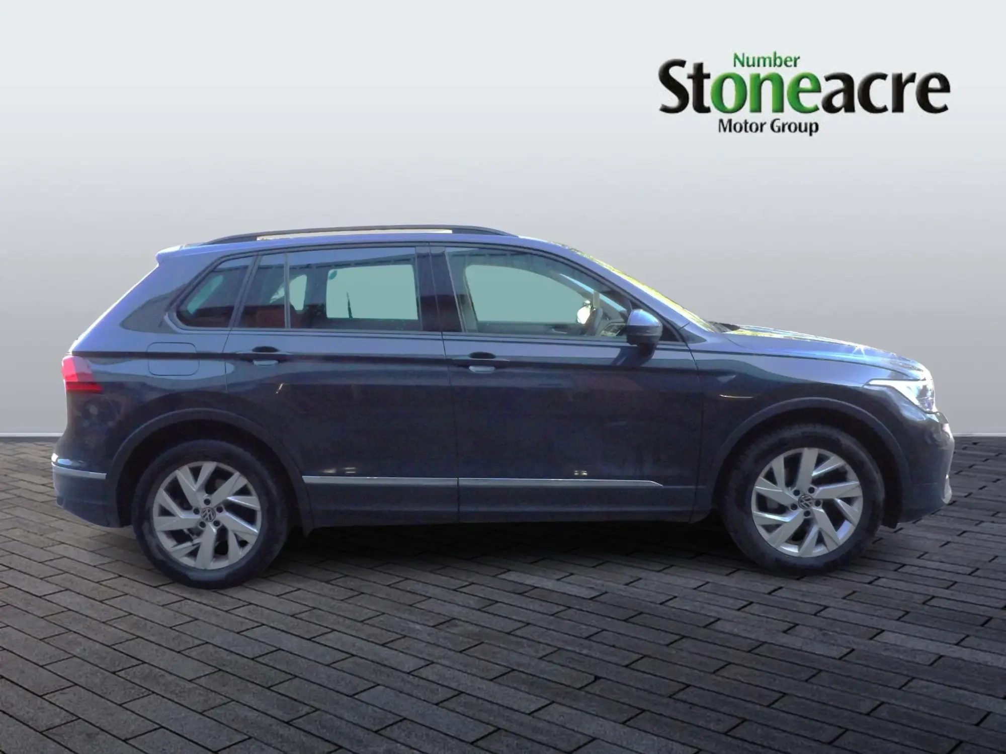 Volkswagen Tiguan 1.5 TSI 150 Life 5dr FP22NOH Image 2