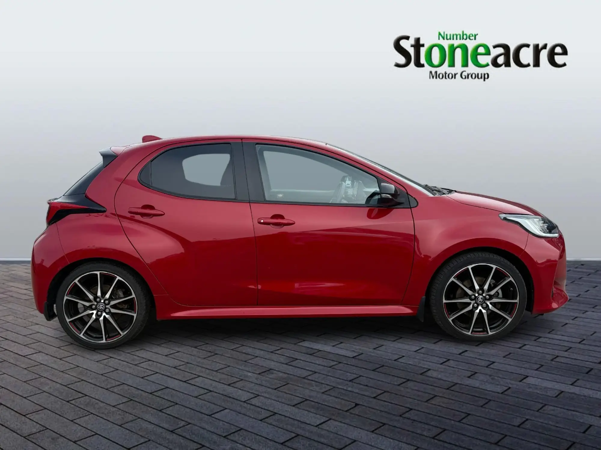 Toyota Yaris Image 3