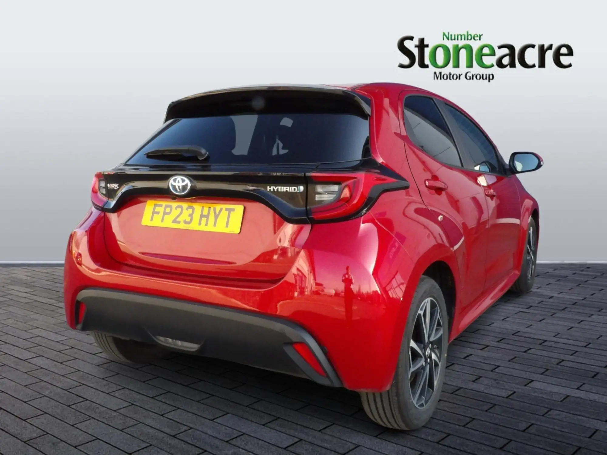 Toyota Yaris 1.5 Hybrid Design 5dr CVT FP23HYT Image 3