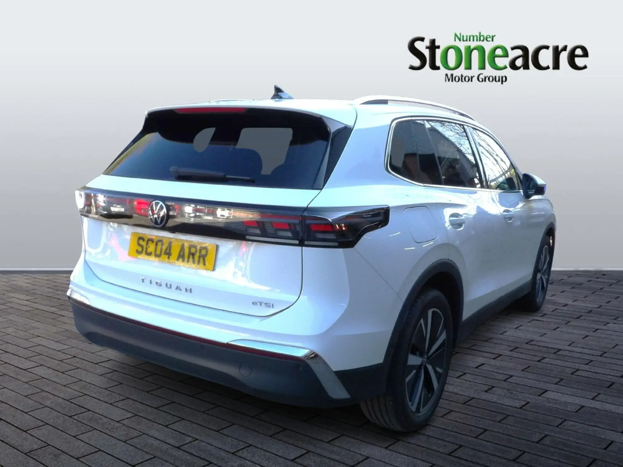 Volkswagen Tiguan 1.5 eTSI MHEV Elegance DSG Euro 6 (s/s) 5dr DW24HGD Image 3