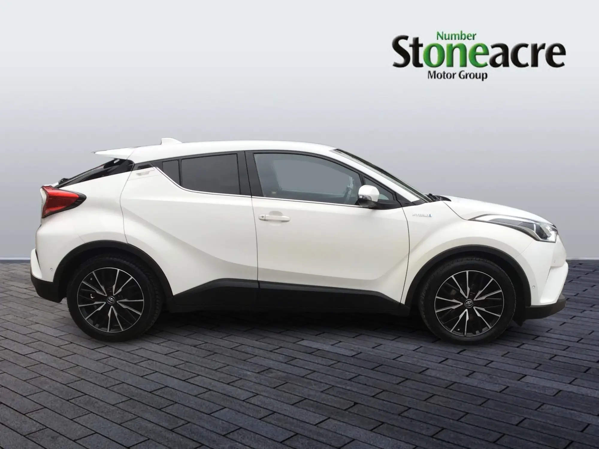 Toyota C-HR Self-Charging Hybrid 1.8 VVT-h Excel CVT Euro 6 (s/s) 5dr WN67TFO Image 2
