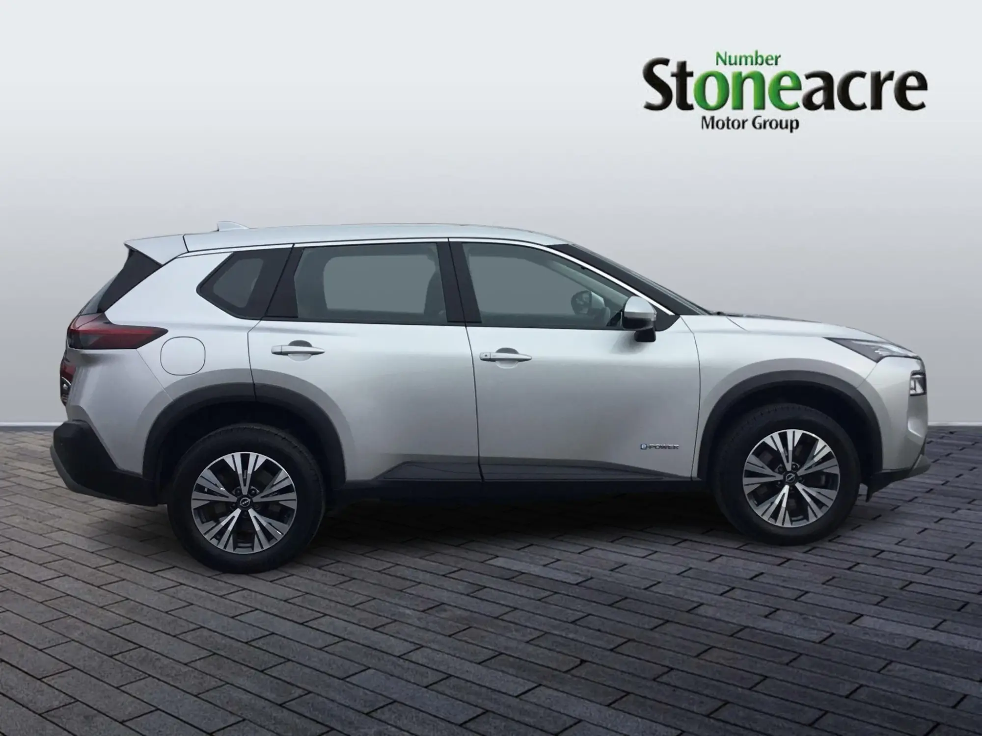 Nissan X-Trail e-POWER 1.5 h e-POWER Acenta Premium Auto Euro 6 (s/s) 5dr DY24GVX Image 2