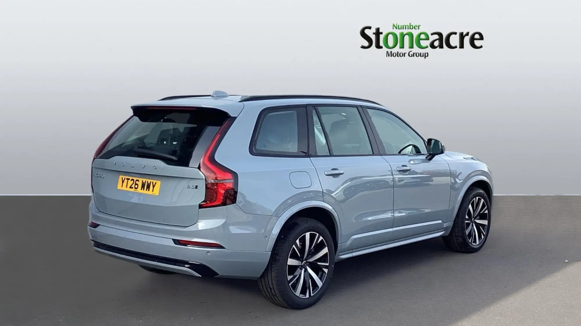 Volvo XC90 Image 2