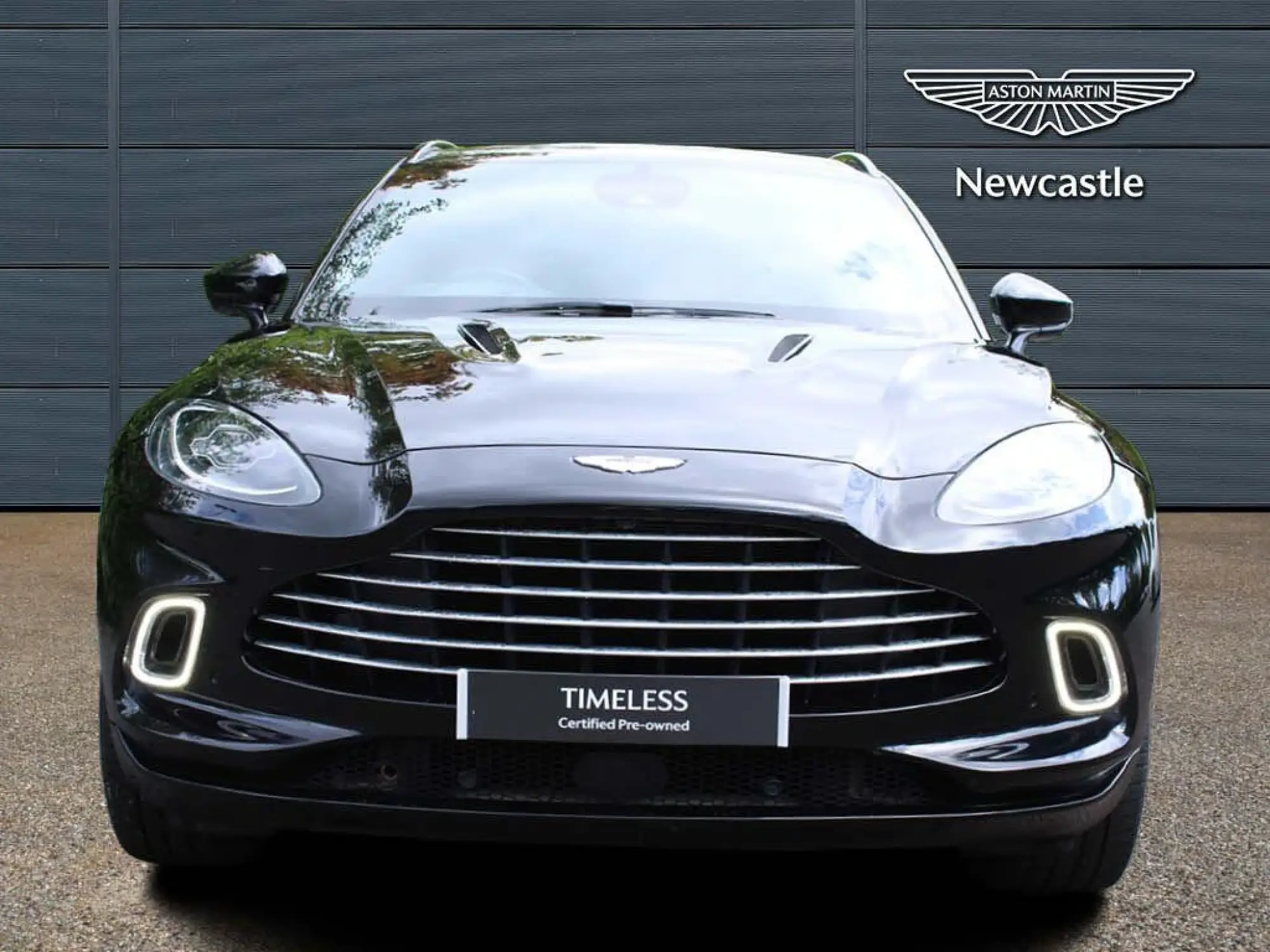 Aston Martin DBX V8 550 5dr Touchtronic YD71FDP Image 2