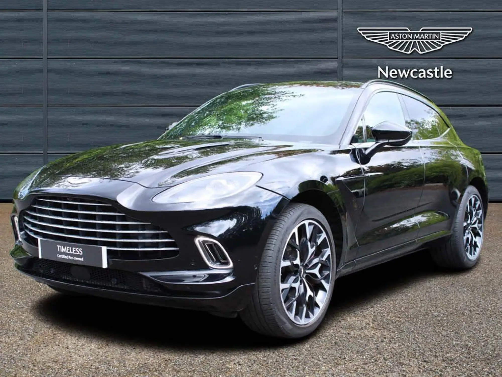 Aston Martin DBX V8 550 5dr Touchtronic YD71FDP Image 3