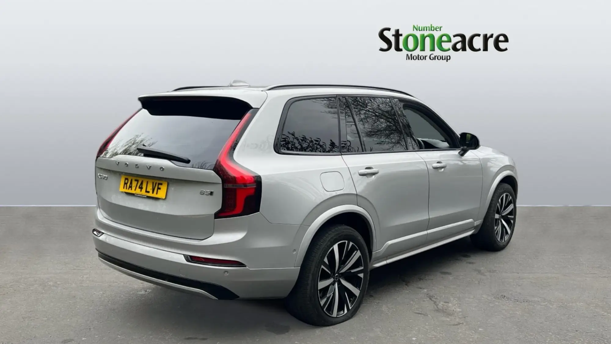 Volvo XC90 2.0 B5 MHEV Plus Auto 4WD Euro 6 (s/s) 5dr RA74LVF Image 2