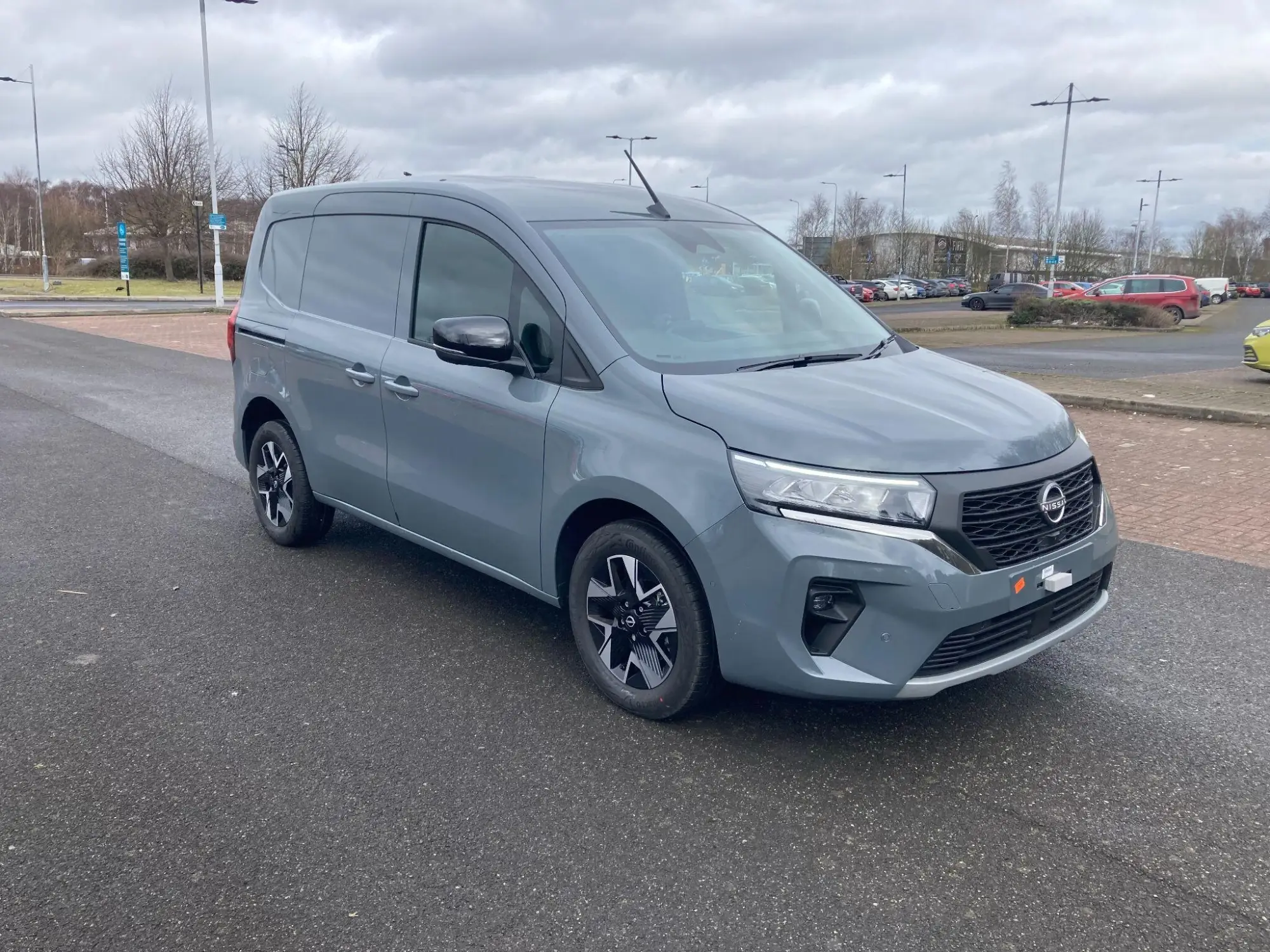 Nissan Townstar 1.3 TCe Tekna L2 H1 Euro 6 (s/s) 6dr Image 1