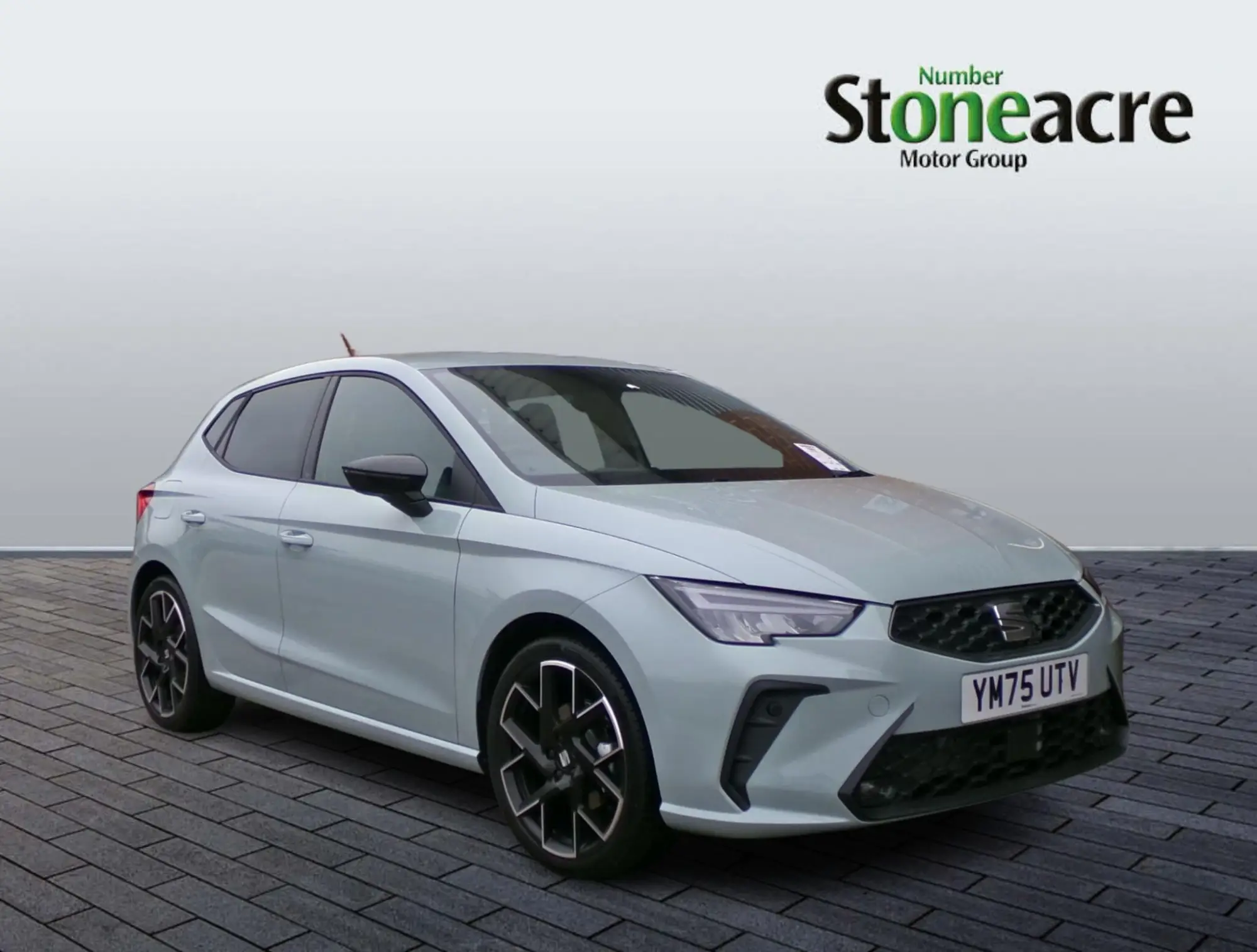SEAT Ibiza 1.0 TSI FR Sport Euro 6 (s/s) 5dr YM75UTV Image 1