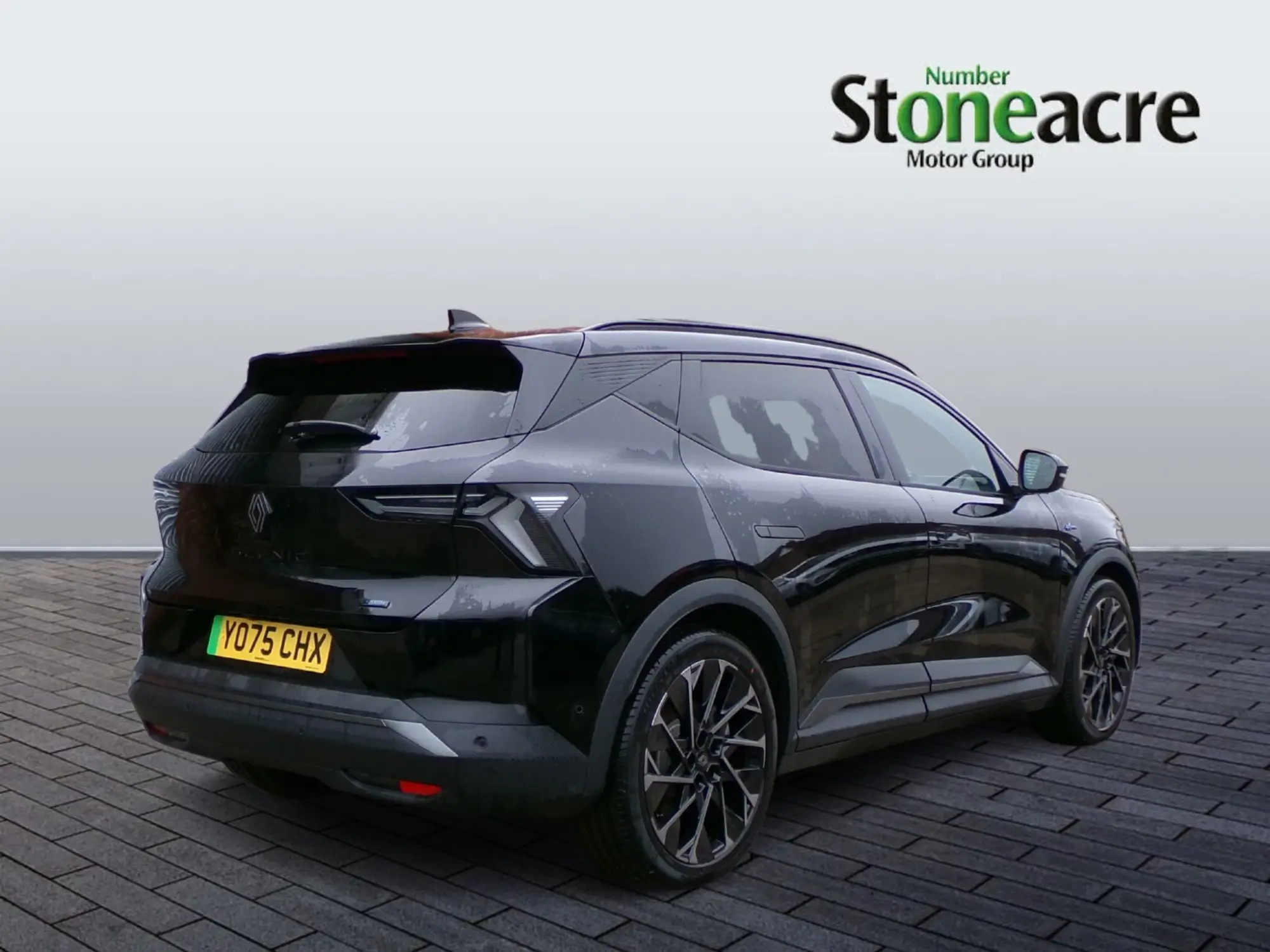 Renault Scenic E-TECH long range 87kWh techno esprit Alpine Auto 5dr YO75CHX Image 2