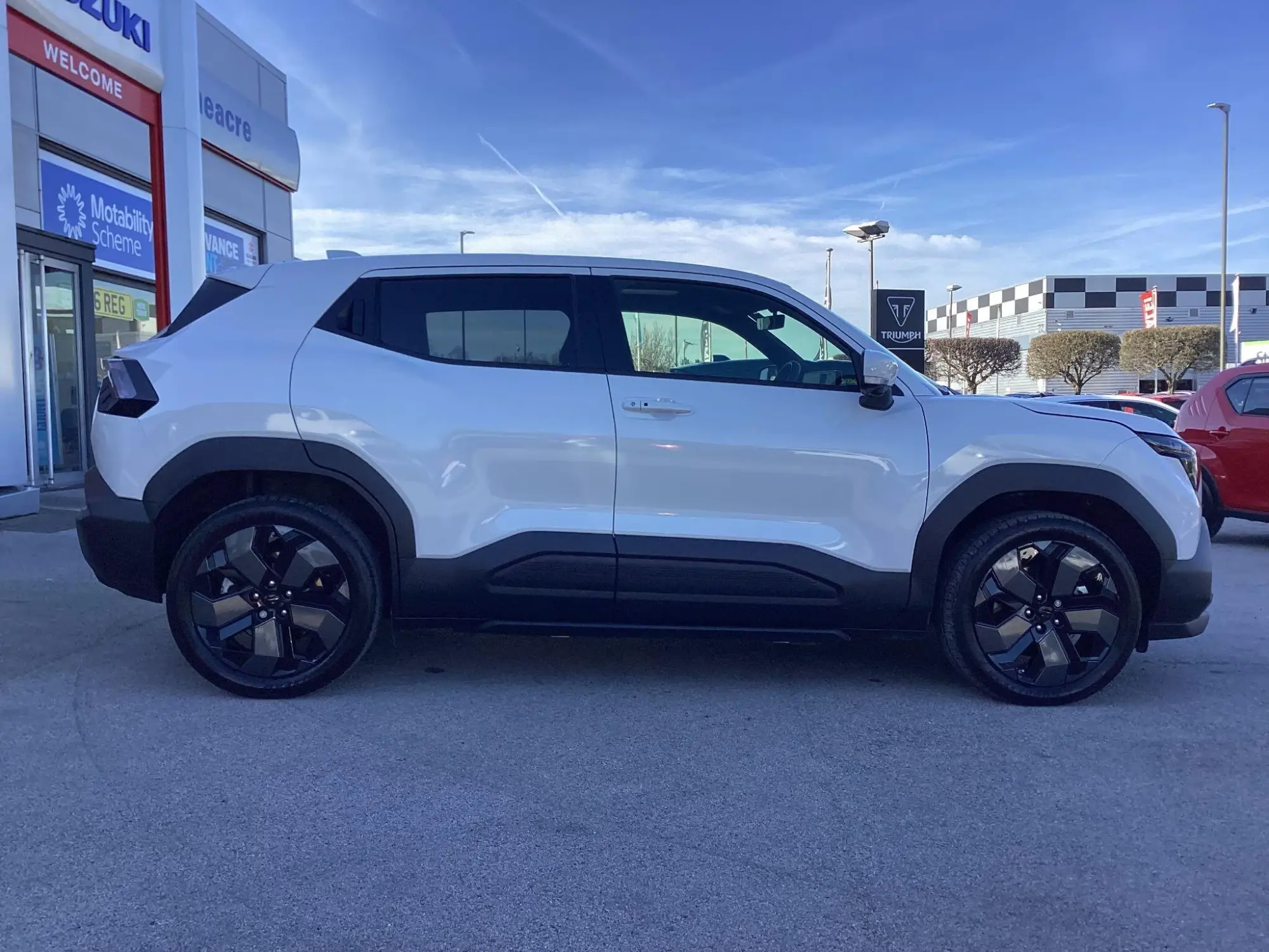 Suzuki e VITARA 61kWh Ultra Auto ALLGRIP 5dr YN75OYX Image 2