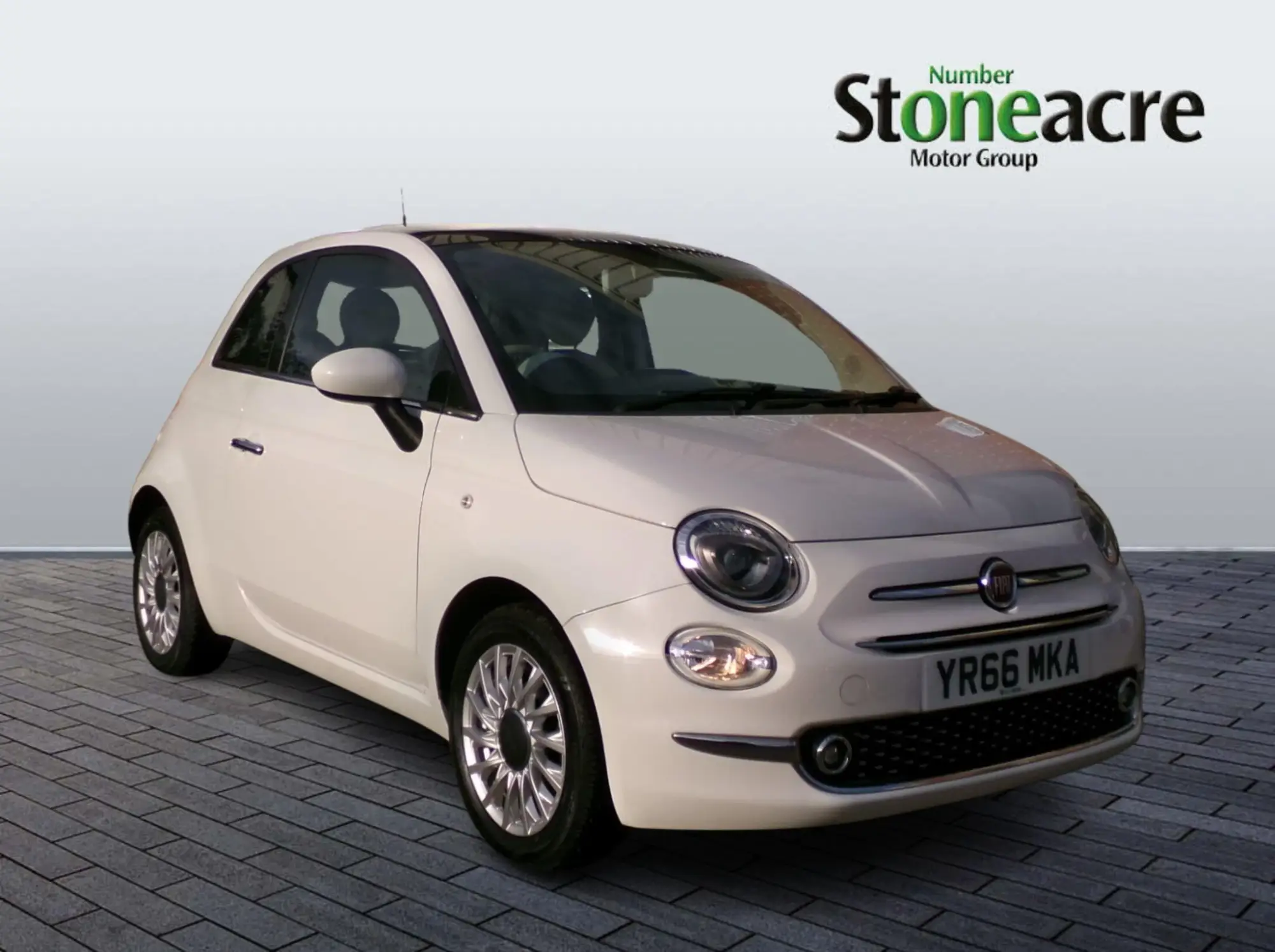 Fiat 500 1.2 Lounge 3dr YR66MKA Image 1