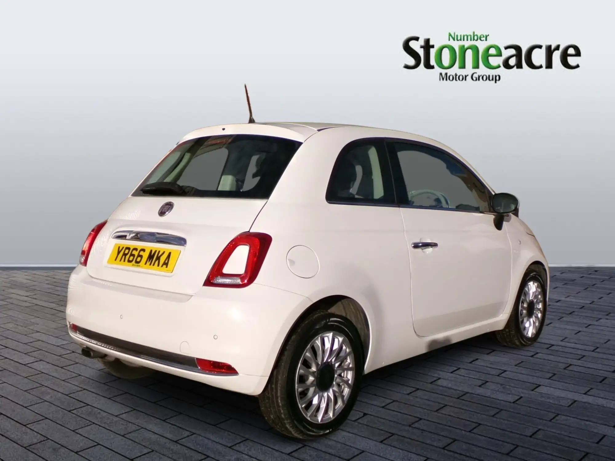 Fiat 500 1.2 Lounge 3dr YR66MKA Image 2