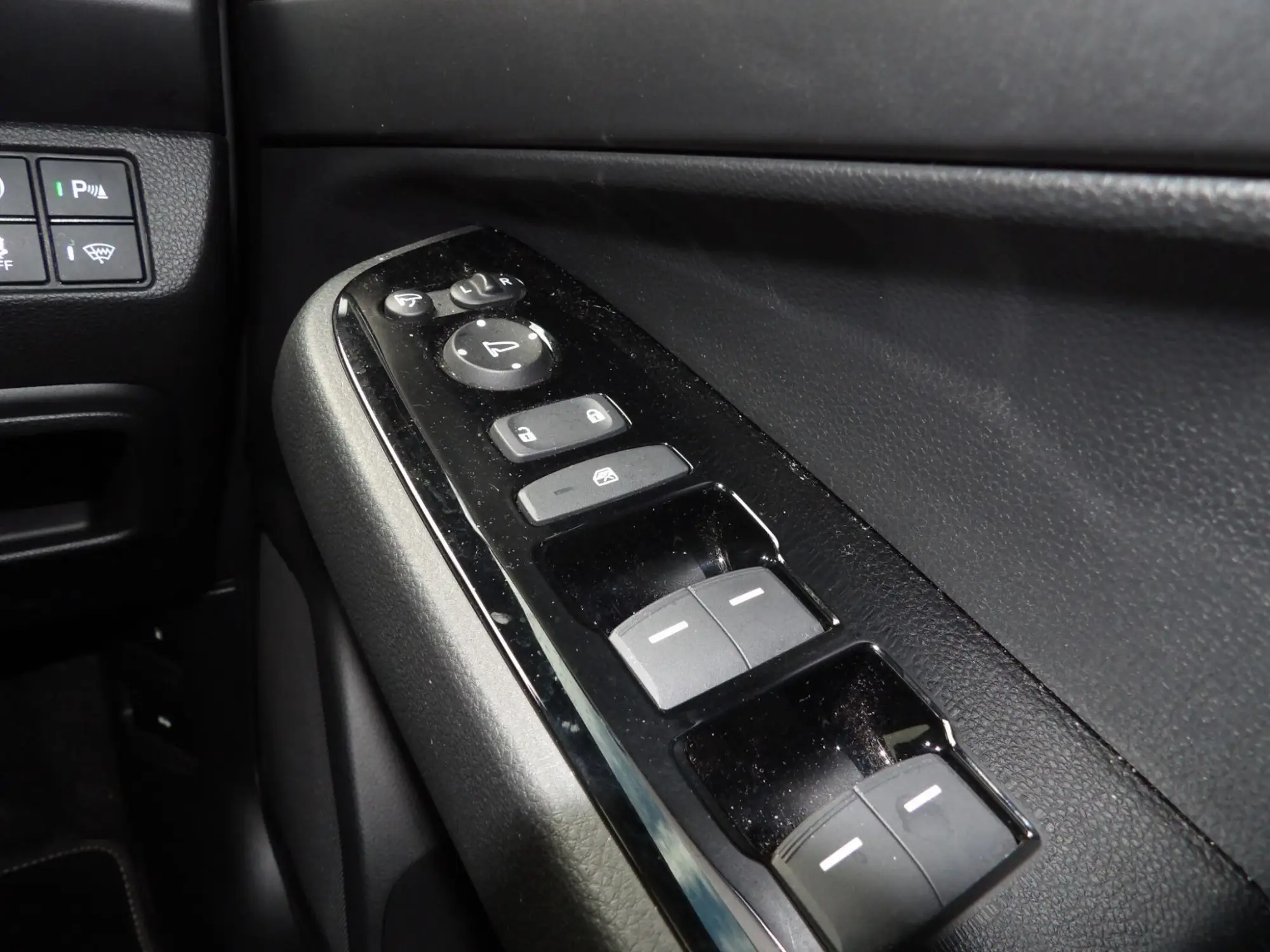Honda HR-V Hybrid Image 18