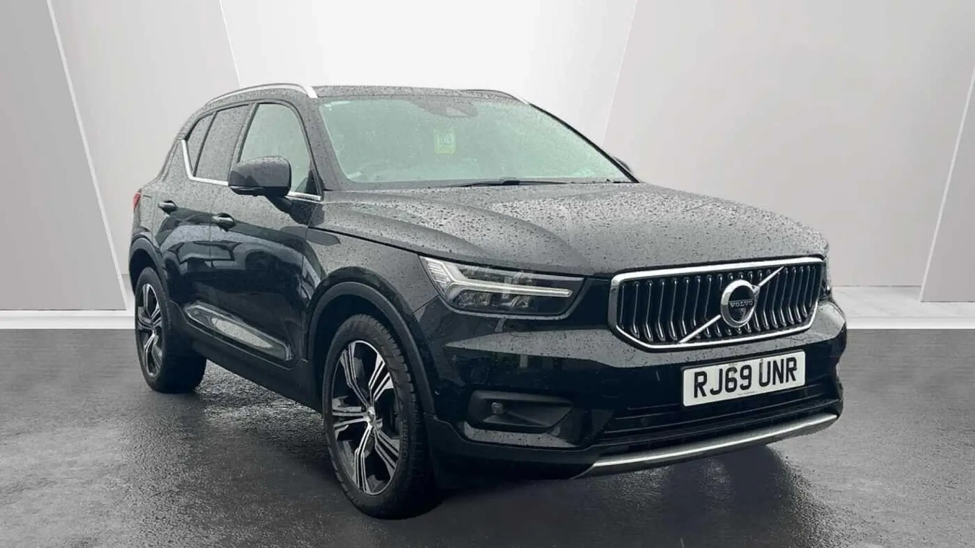 Volvo XC40 2.0 D4 Inscription Pro Auto AWD Euro 6 (s/s) 5dr RJ69UNR Image 1