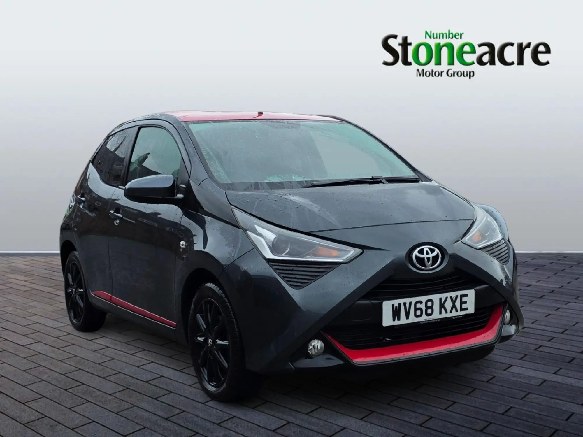 Toyota Aygo 1.0 VVT-i x-press Hatchback 5dr Petrol Manual Euro 6 (71 ps) WV68KXE Image 1
