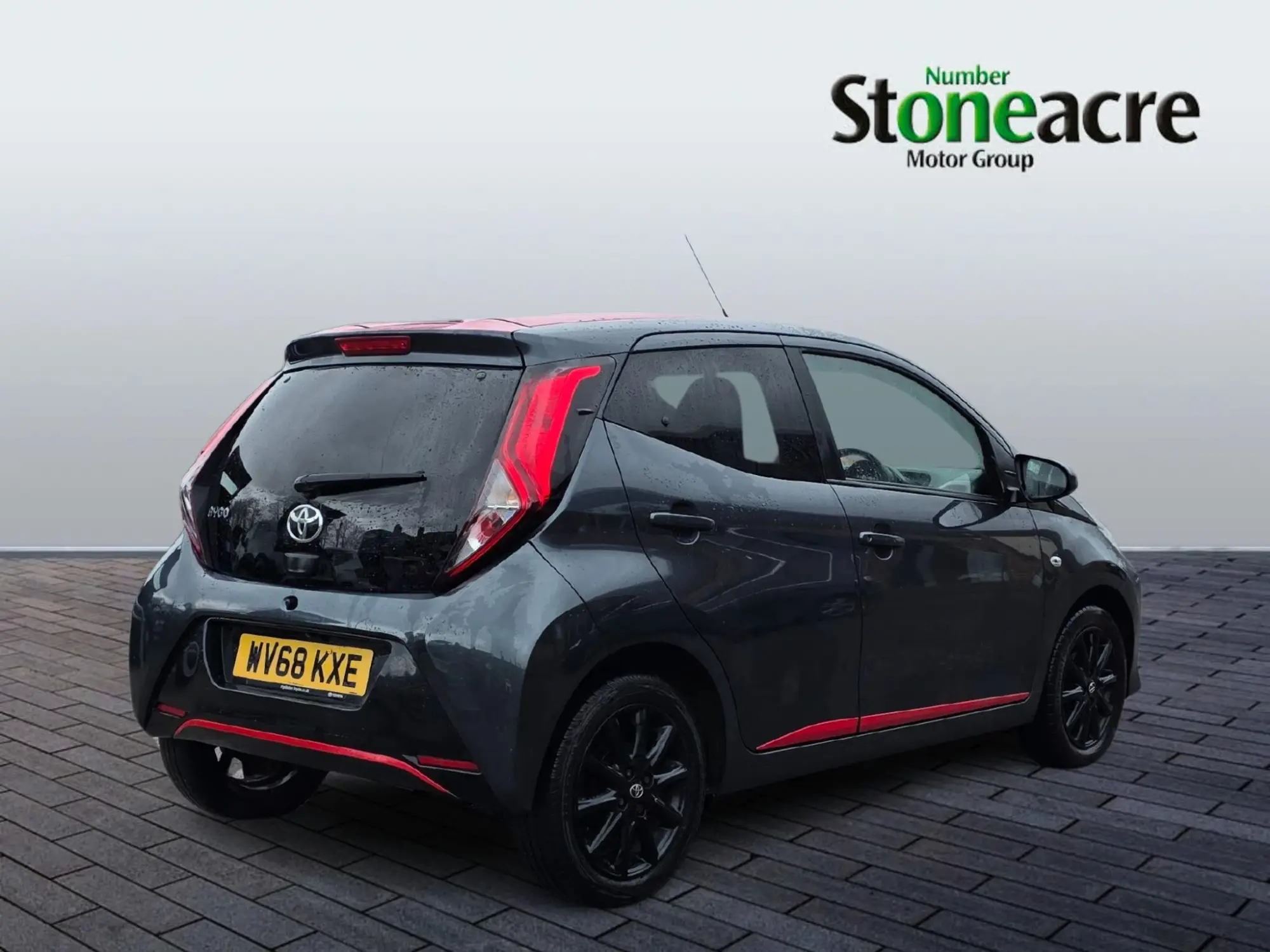 Toyota Aygo 1.0 VVT-i x-press Hatchback 5dr Petrol Manual Euro 6 (71 ps) WV68KXE Image 3