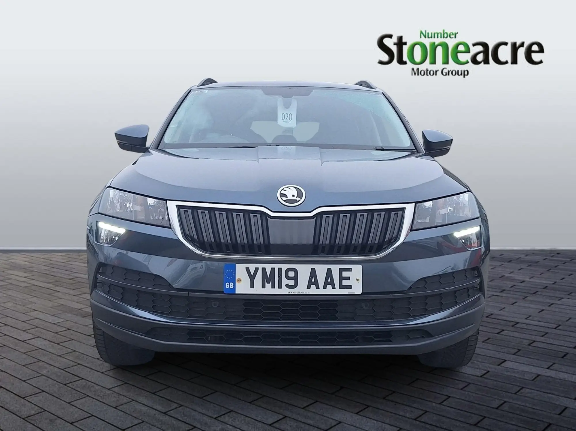 Skoda Karoq 1.6 TDI SE Technology Euro 6 (s/s) 5dr YM19AAE Image 2