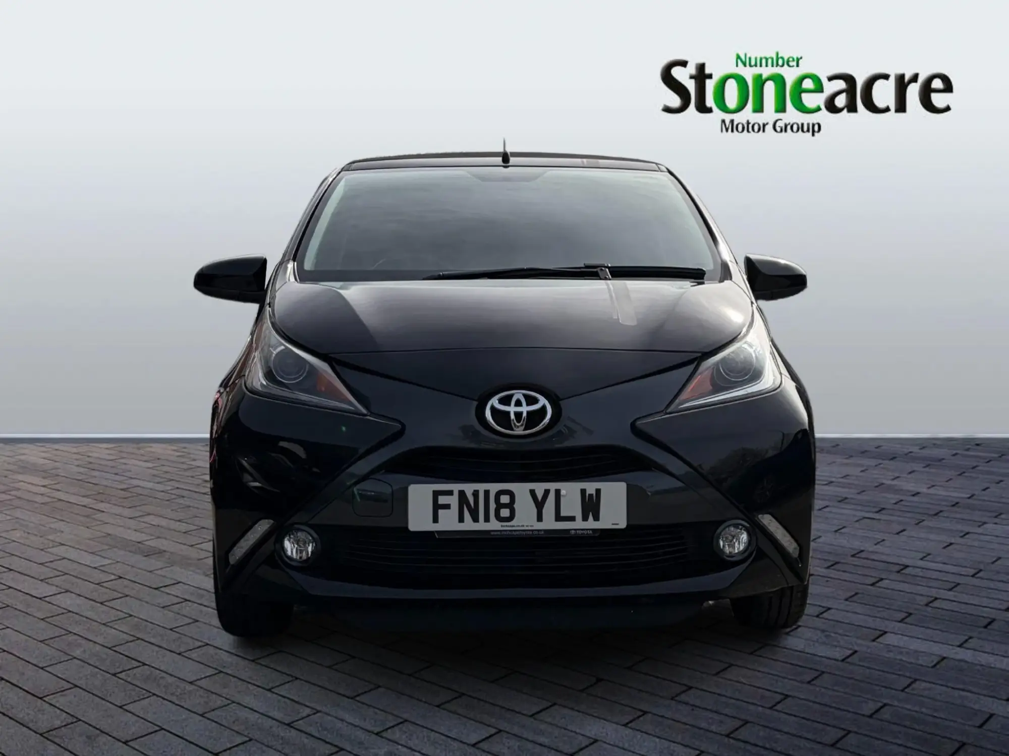 Toyota Aygo 1.0 VVT-i x-style Euro 6 5dr FN18YLW Image 3