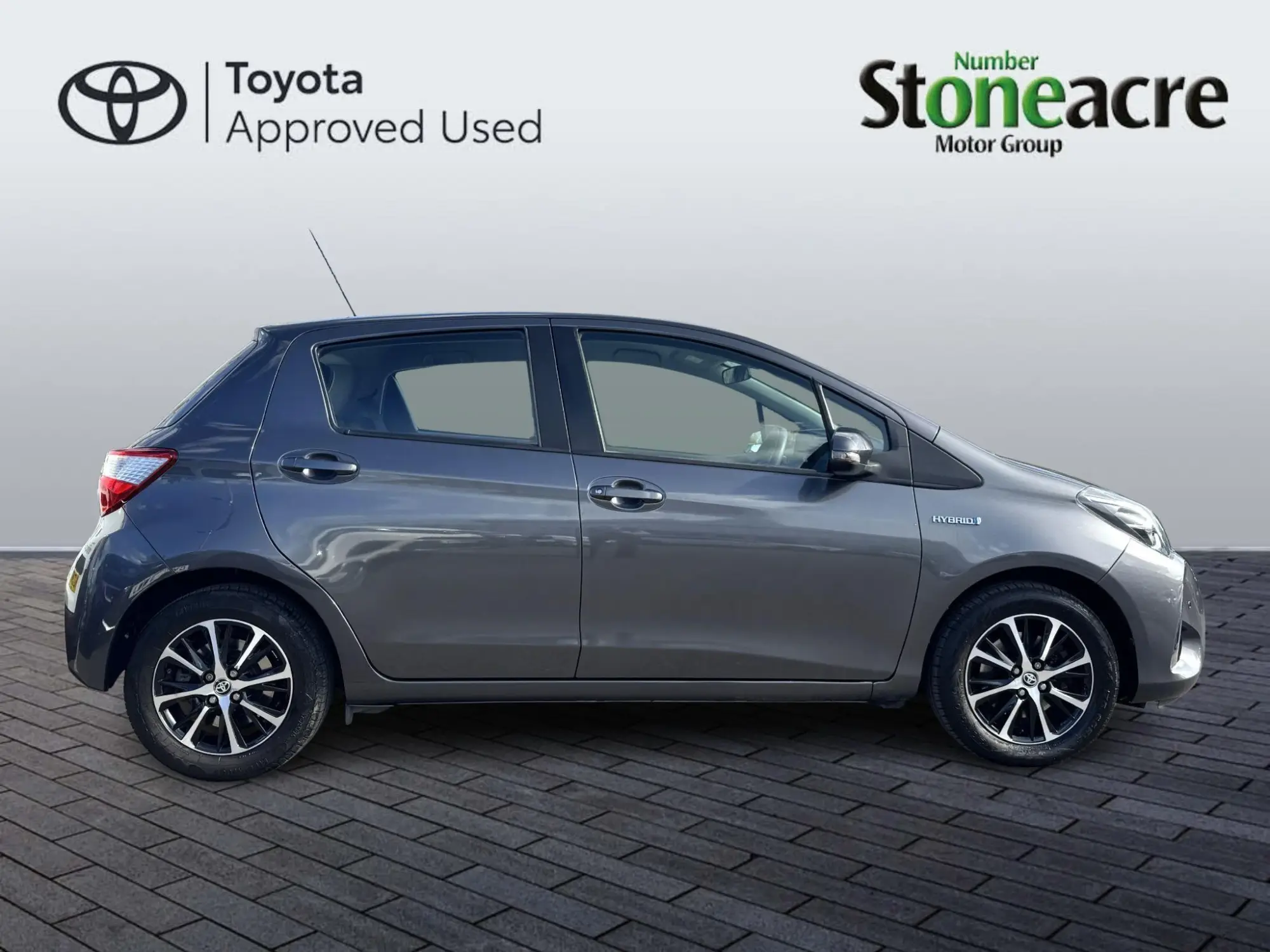 Toyota Yaris 1.5 VVT-h Icon Tech Hatchback 5dr Petrol Hybrid E-CVT Euro 6 (s/s) (100 ps) NA68LFM Image 2