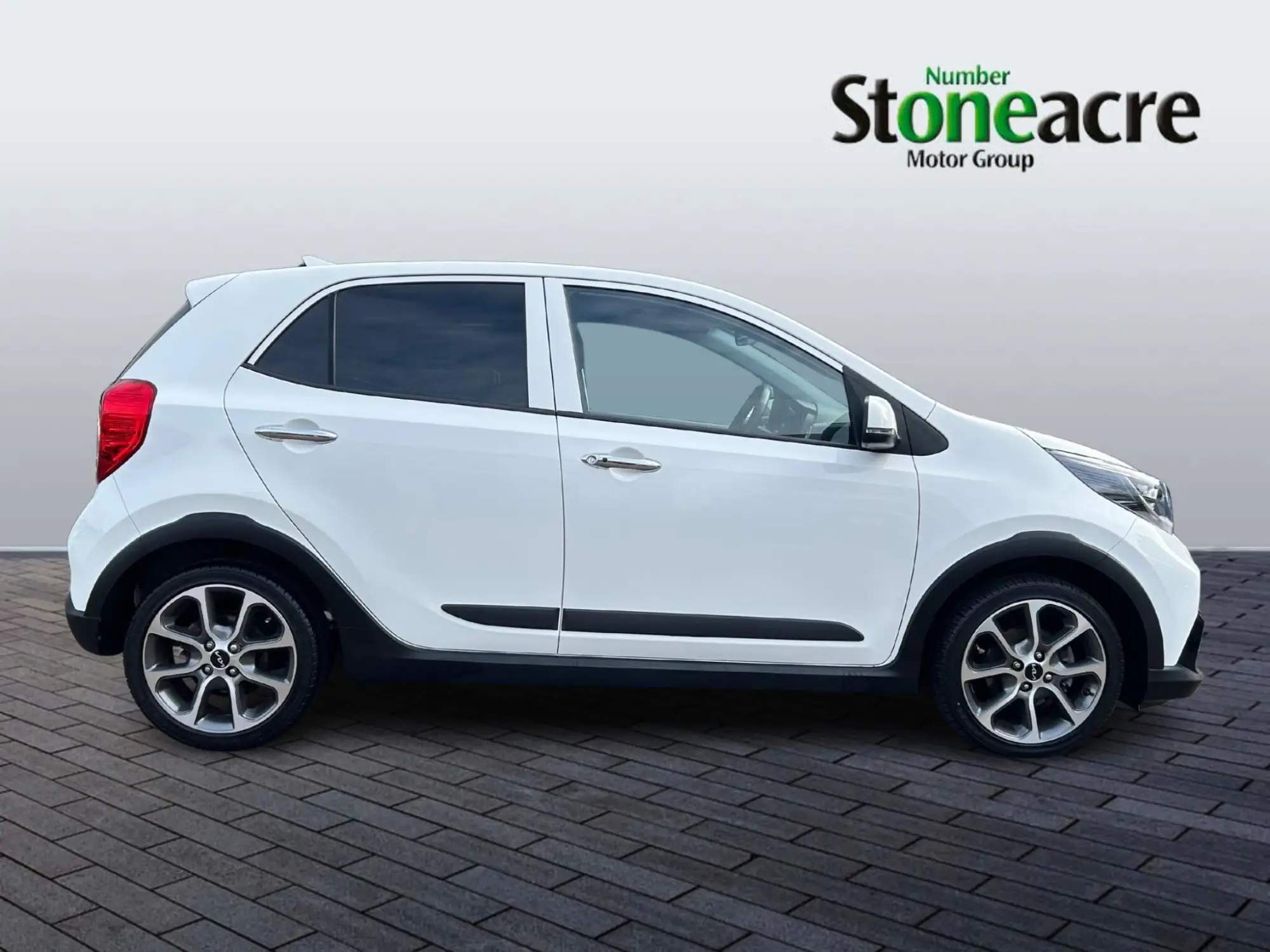 Kia Picanto 1.0 X-Line S 5dr PF72VVZ Image 2
