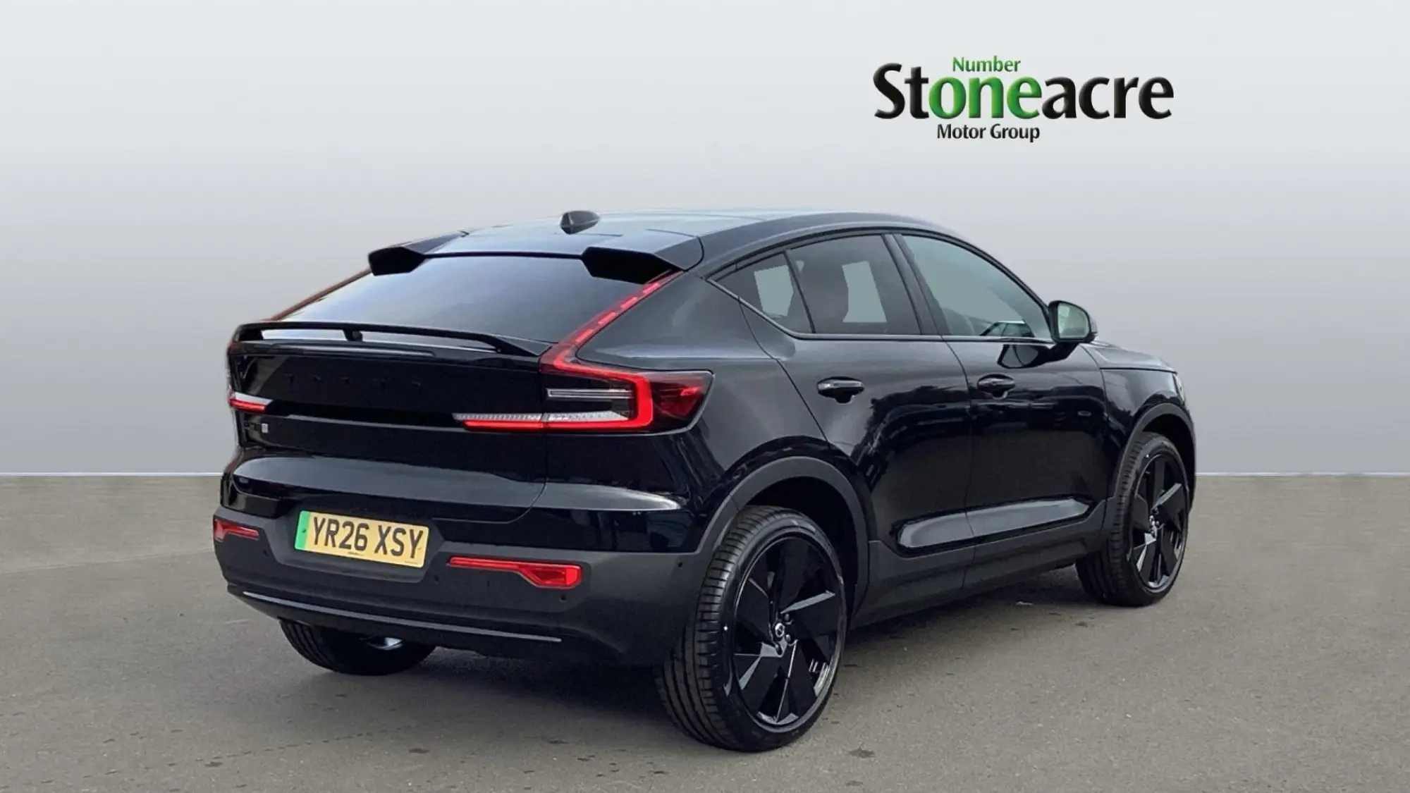 Volvo EC40 Single Motor Extended Range 82kWh Ultra Black Edition Auto 5dr YR26XSY Image 2