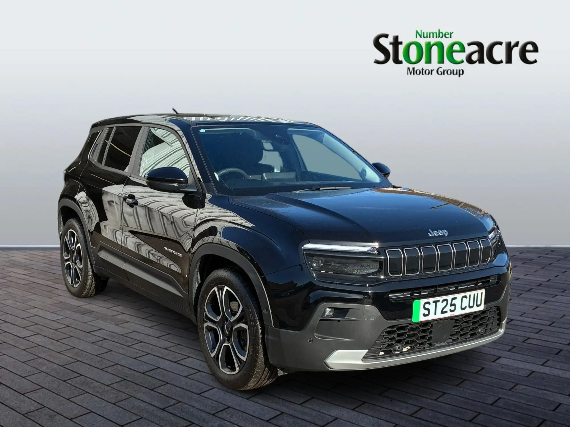 Jeep Avenger Electric 54kWh e-Summit Auto 5dr ST25CUU Image 1