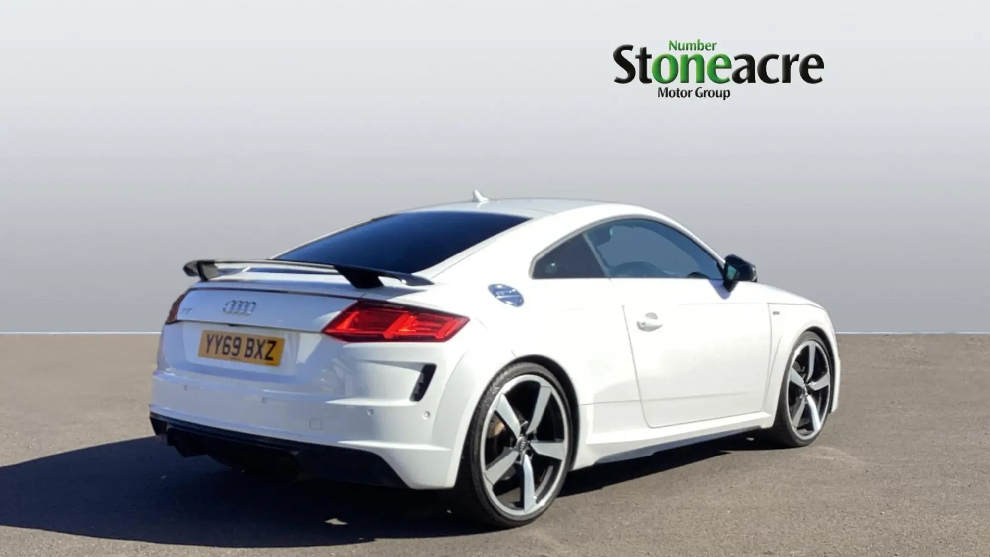Audi TT 2.0 TFSI 40 Vorsprung S Tronic Euro 6 (s/s) 3dr YY69BXZ Image 2