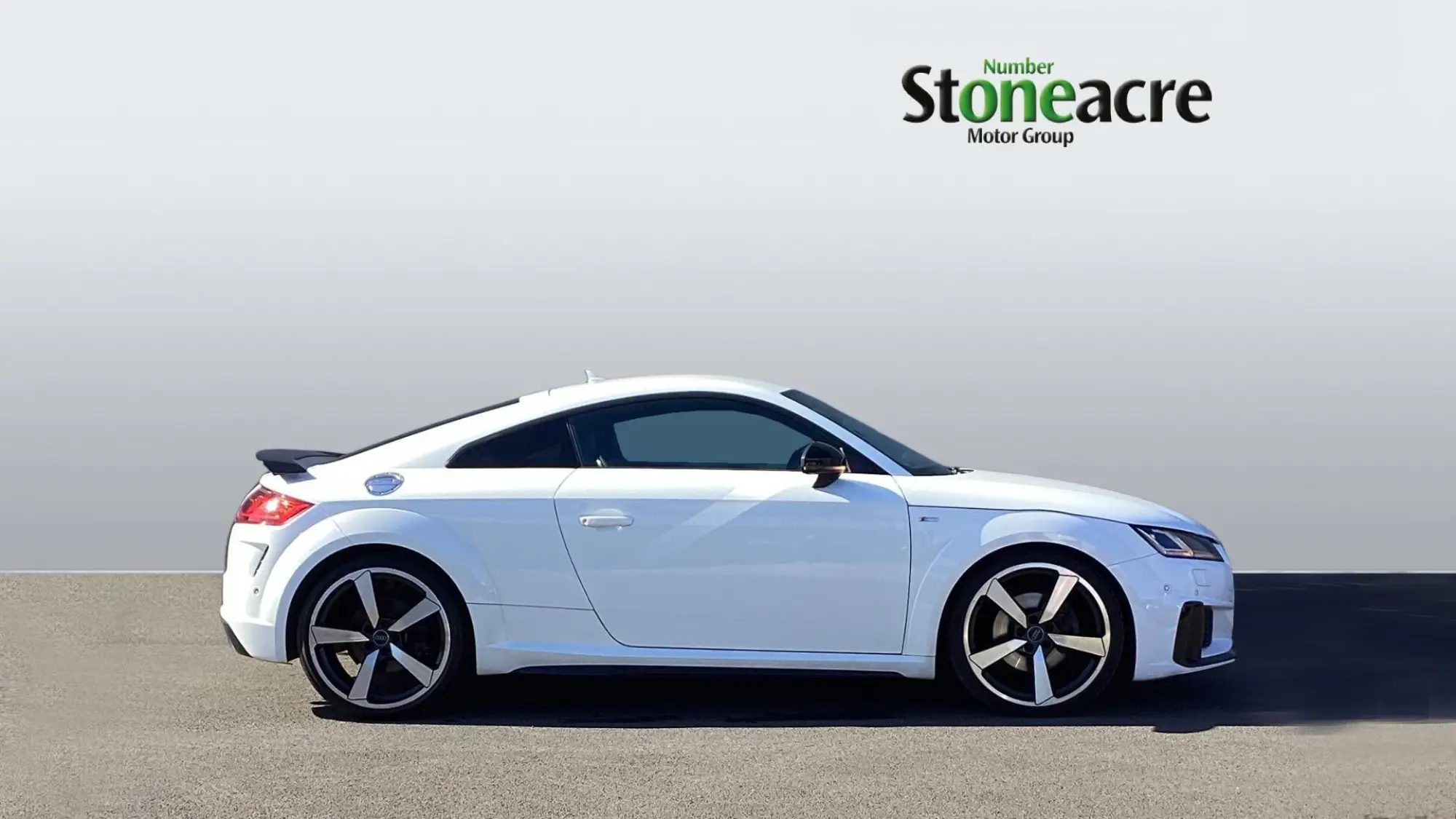 Audi TT 2.0 TFSI 40 Vorsprung S Tronic Euro 6 (s/s) 3dr YY69BXZ Image 3