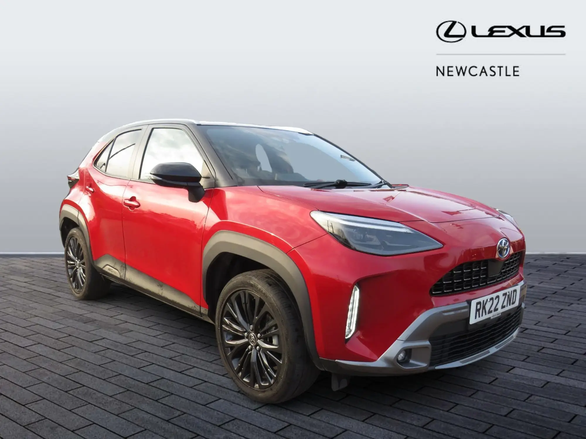 Toyota Yaris Cross 1.5 VVT-h Dynamic SUV 5dr Petrol Hybrid E-CVT Euro 6 (s/s) (116 ps) RK22ZND Image 1