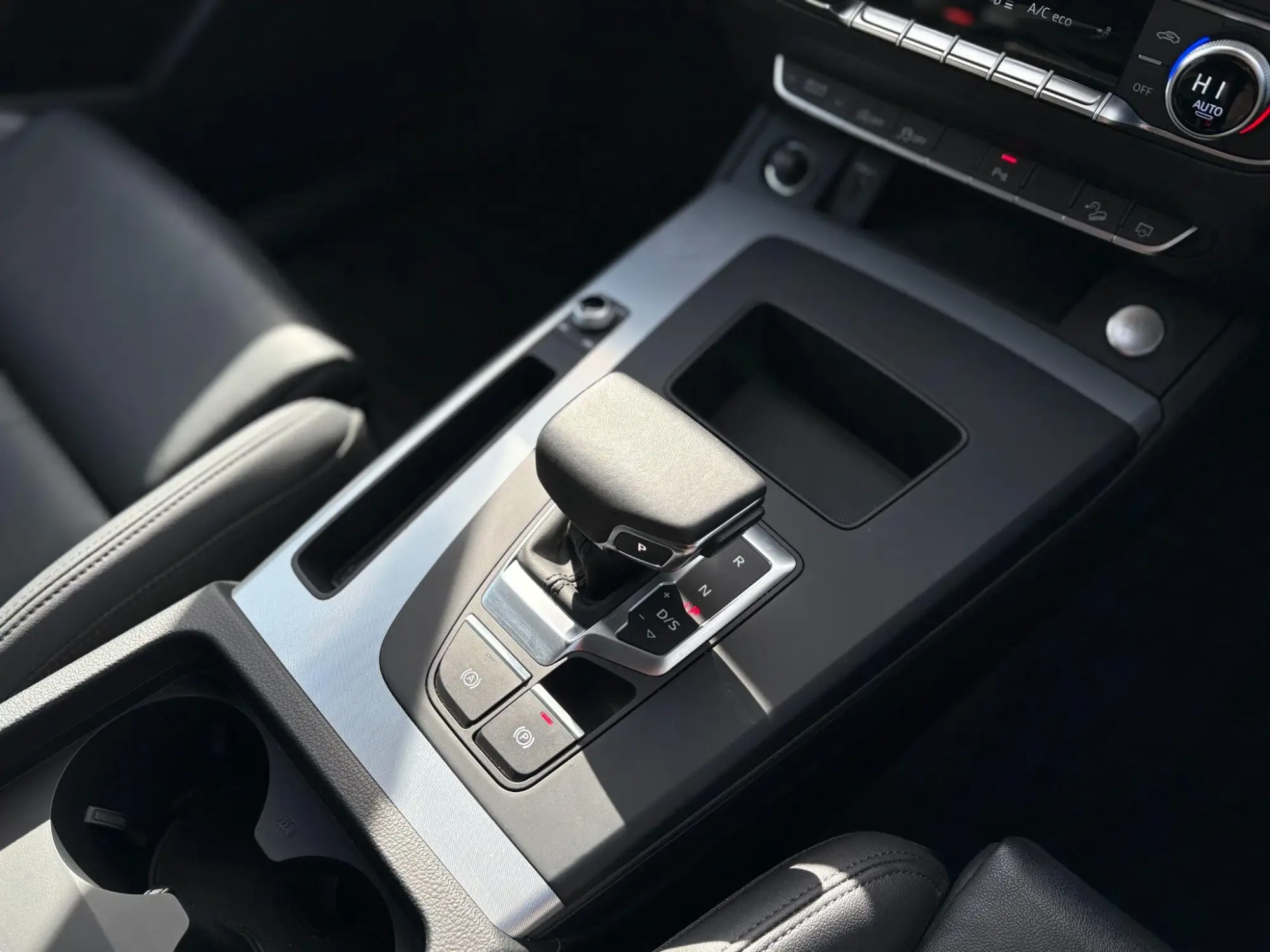 Audi Q5 Image 12 Audi Q5 Image 12