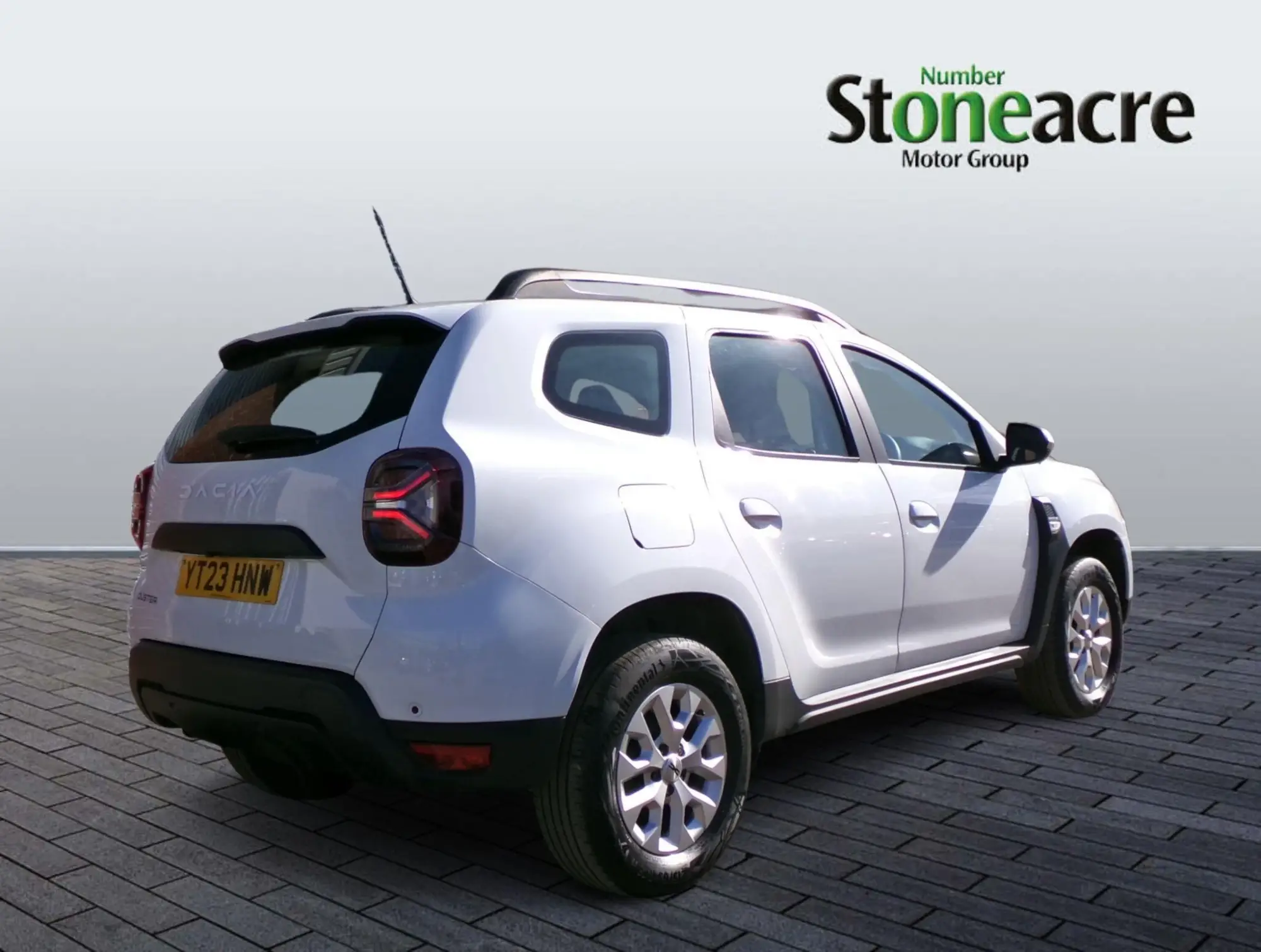 Dacia Duster 1.3 TCe Expression Euro 6 (s/s) 5dr YT23HNW Image 2