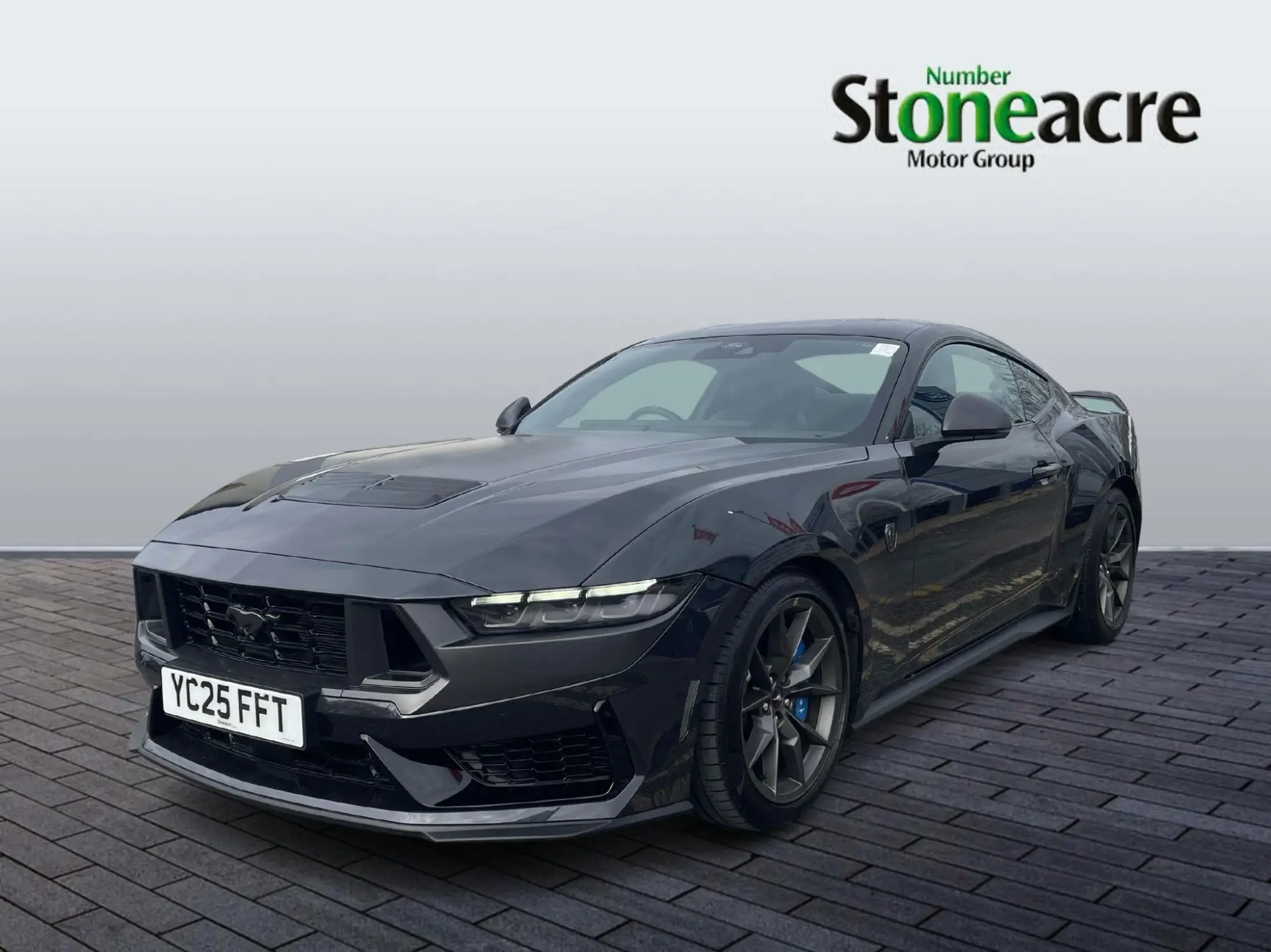 Ford Mustang Image 3