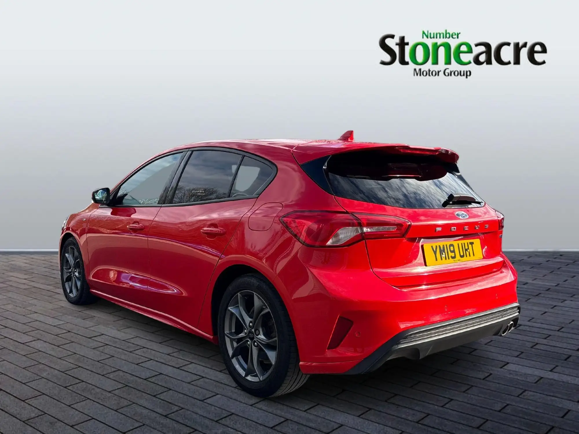 Ford Focus 1.5 EcoBlue ST-Line Euro 6 (s/s) 5dr YM19UHT Image 3