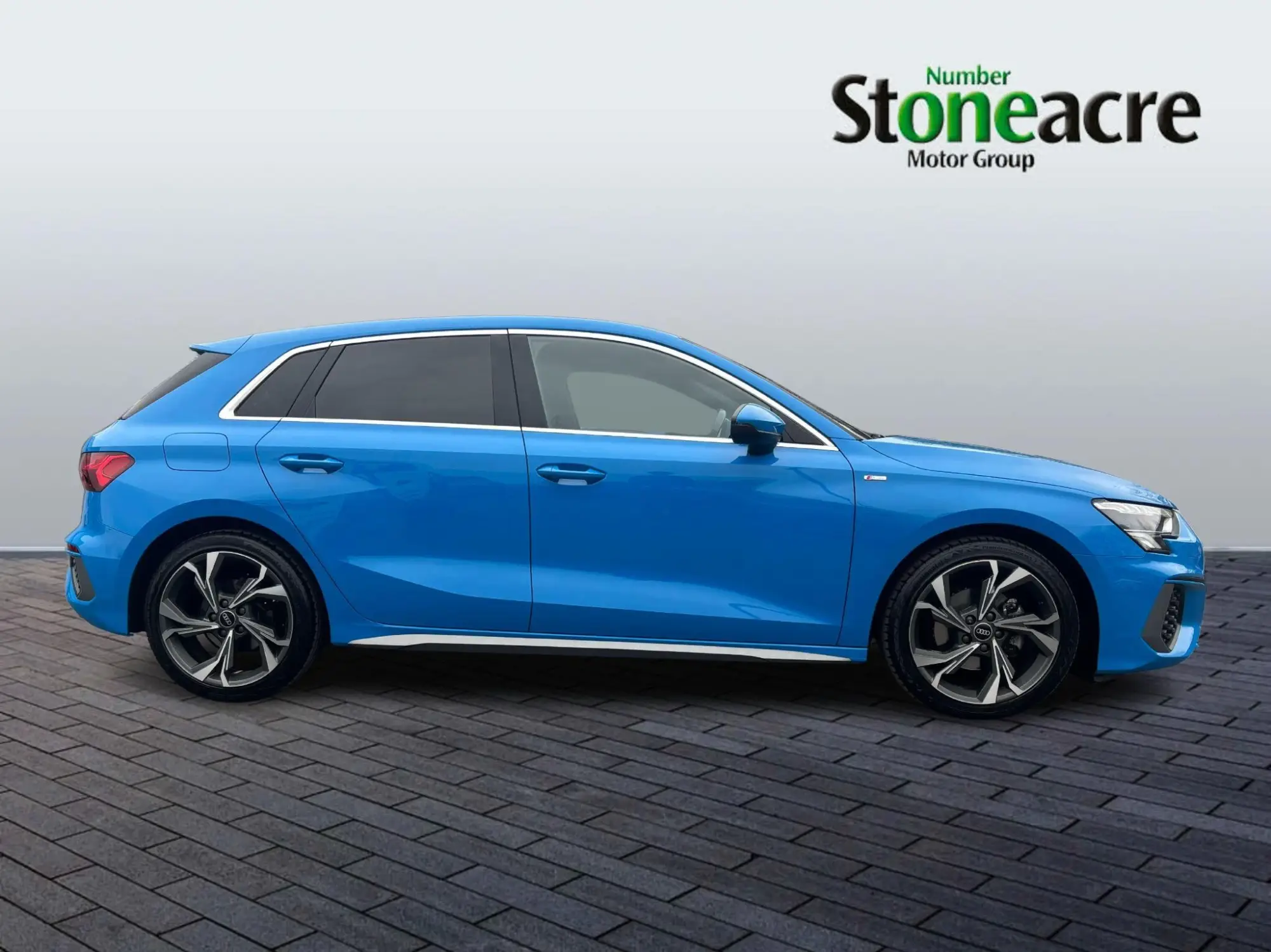 Audi A3 1.0 TFSI 30 S line Sportback S Tronic Euro 6 (s/s) 5dr NX23UEF Image 2