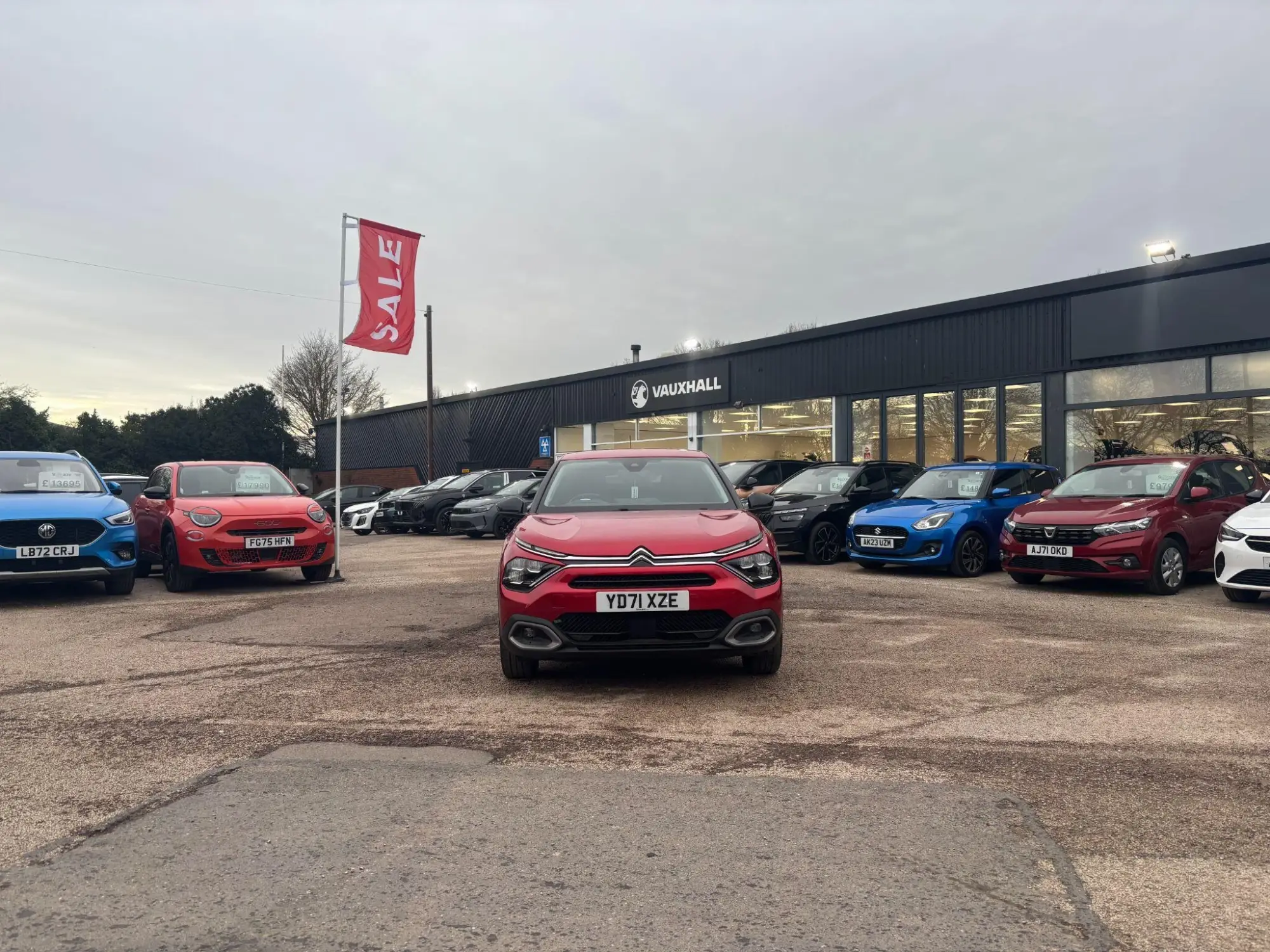 Citroen C4 1.2 PureTech Shine Hatchback 5dr Petrol Manual Euro 6 (s/s) (130 ps) YD71XZE Image 2