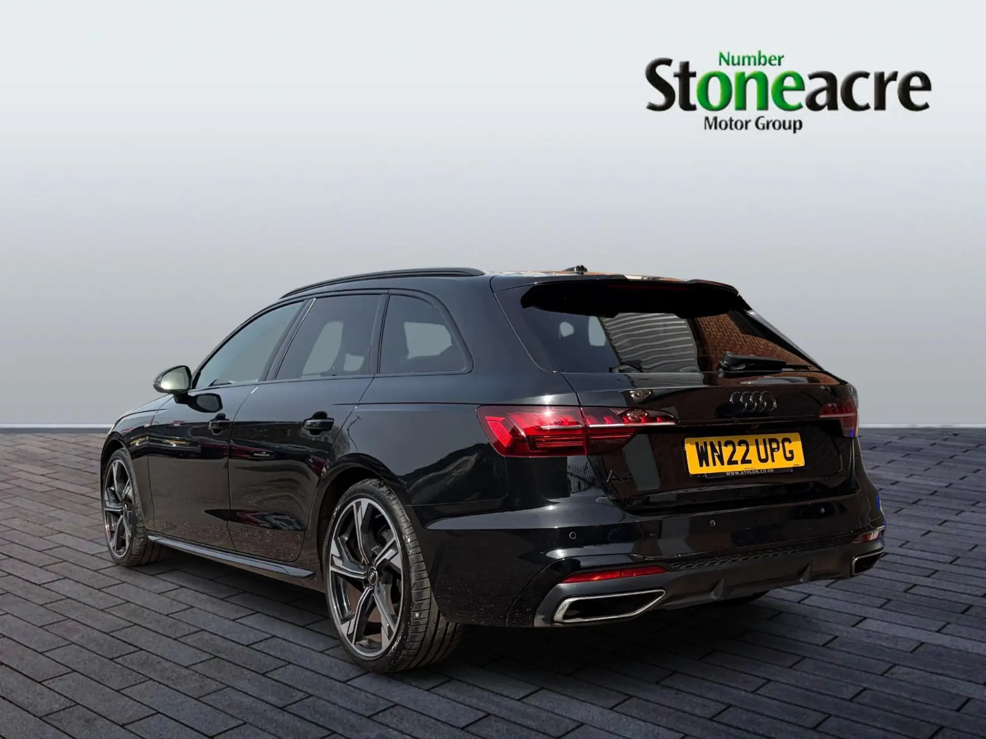 Audi A4 Avant 2.0 TFSI 40 Black Edition S Tronic Euro 6 (s/s) 5dr WN22UPG Image 3