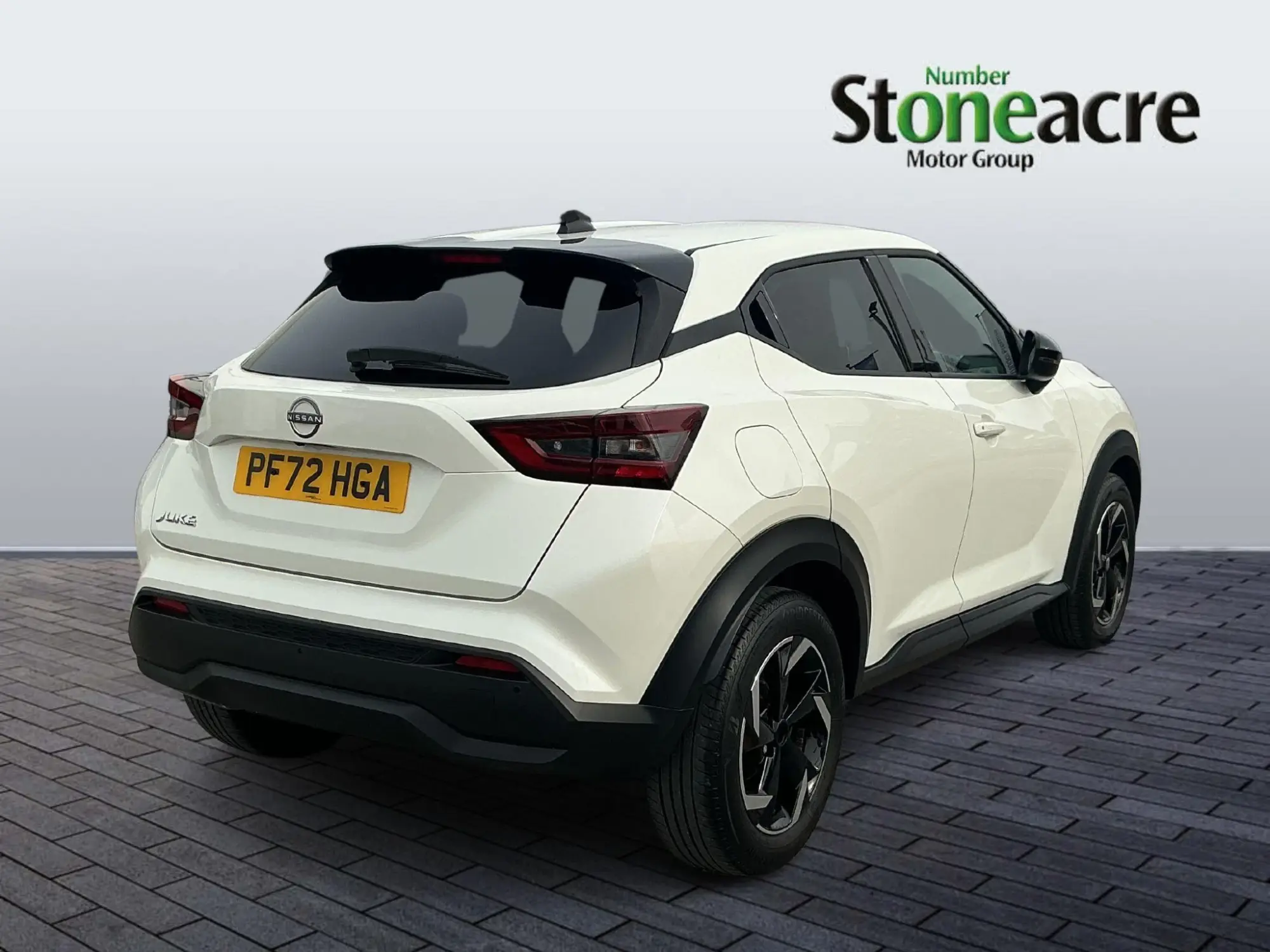 Nissan Juke 1.0 DiG-T N-Connecta 5dr PF72HGA Image 3