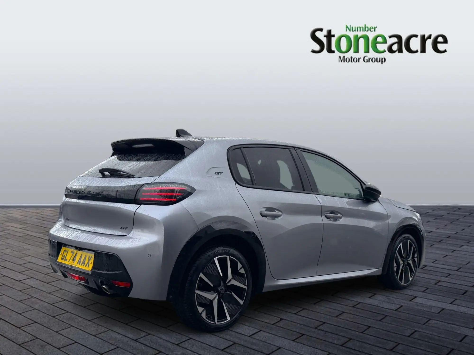 Peugeot 208 1.2 PureTech GT Euro 6 (s/s) 5dr GL74AAX Image 3