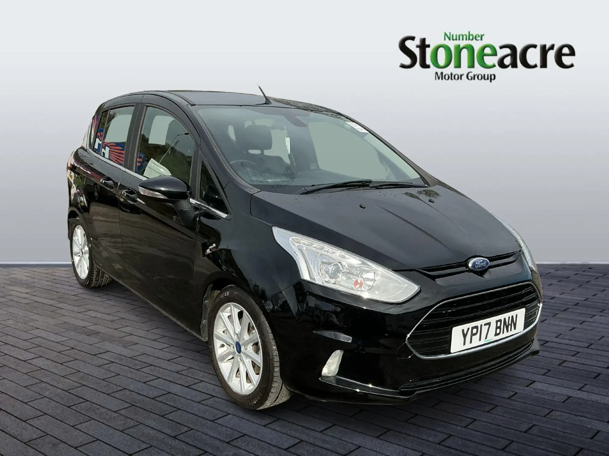 Ford B-Max 1.6 Titanium Powershift Euro 5 5dr YP17BNN Image 1