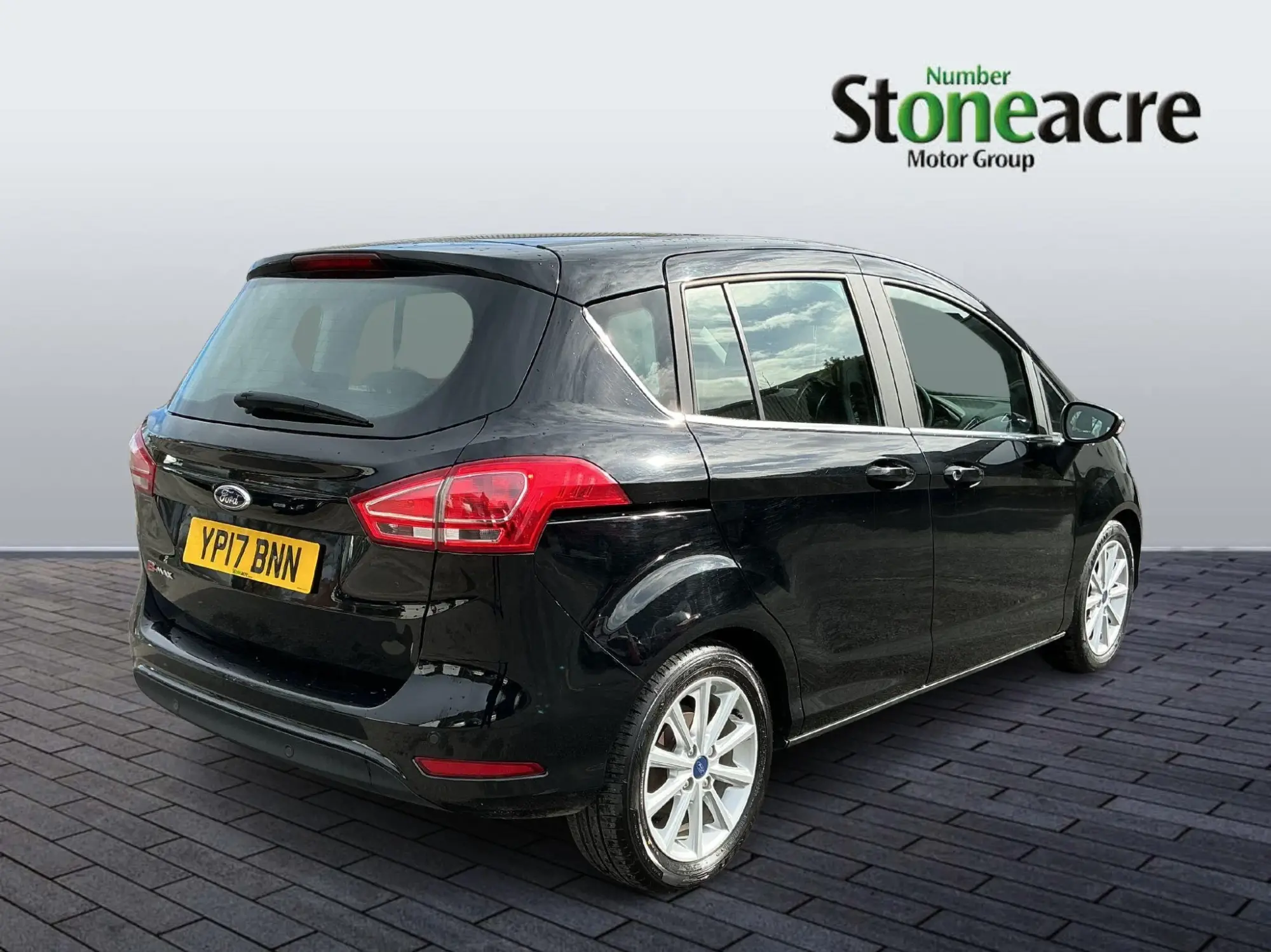 Ford B-Max 1.6 Titanium Powershift Euro 5 5dr YP17BNN Image 3