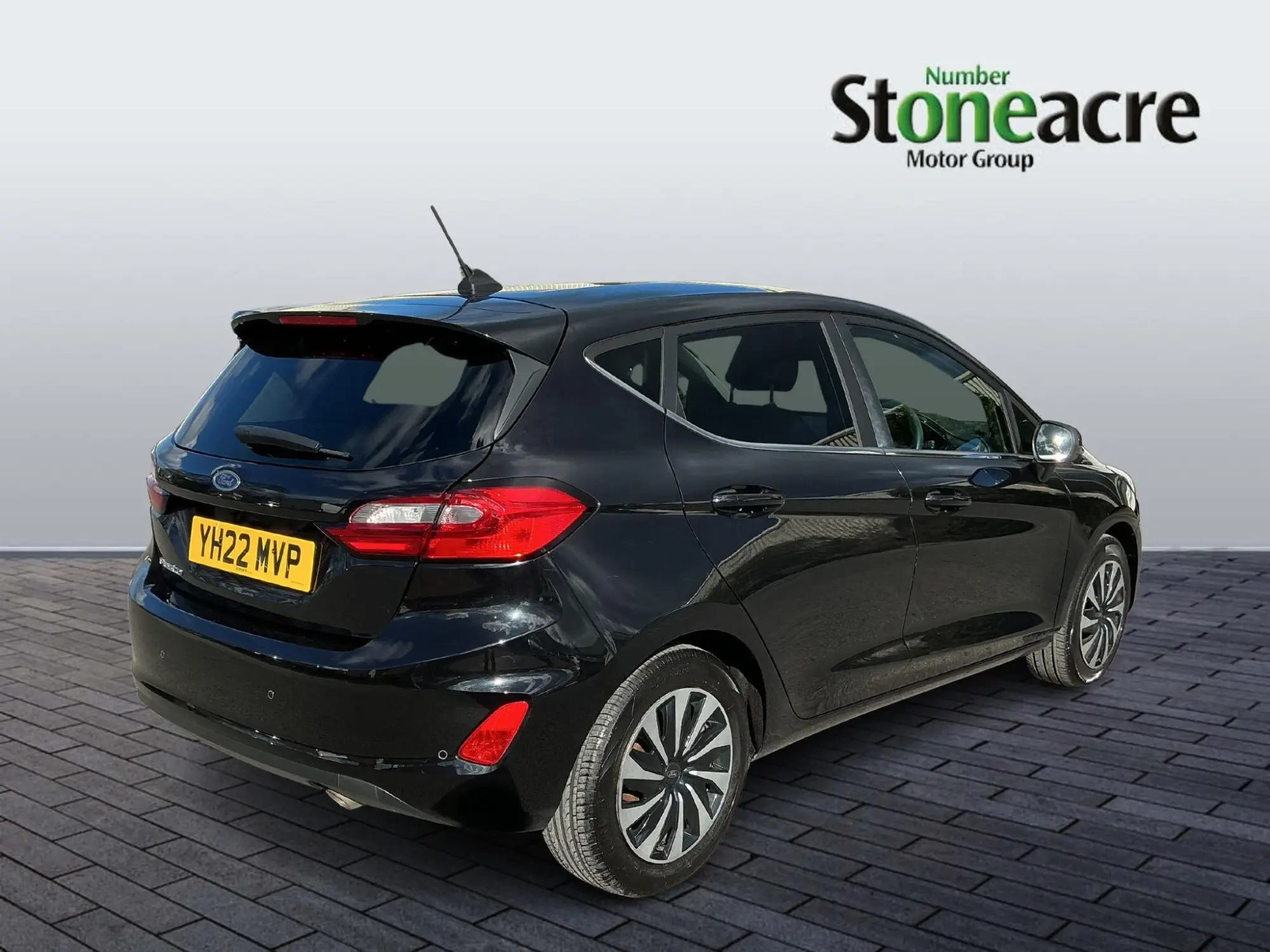 Ford Fiesta 1.0T EcoBoost Titanium Euro 6 (s/s) 5dr YH22MVP Image 3