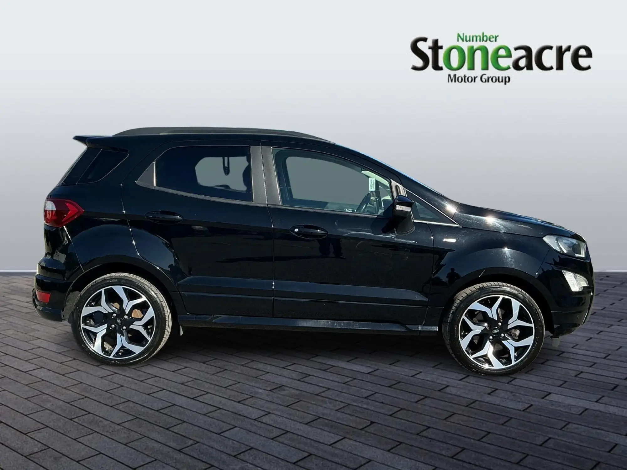 Ford EcoSport 1.0T EcoBoost ST-Line Euro 6 (s/s) 5dr YJ69MSX Image 2