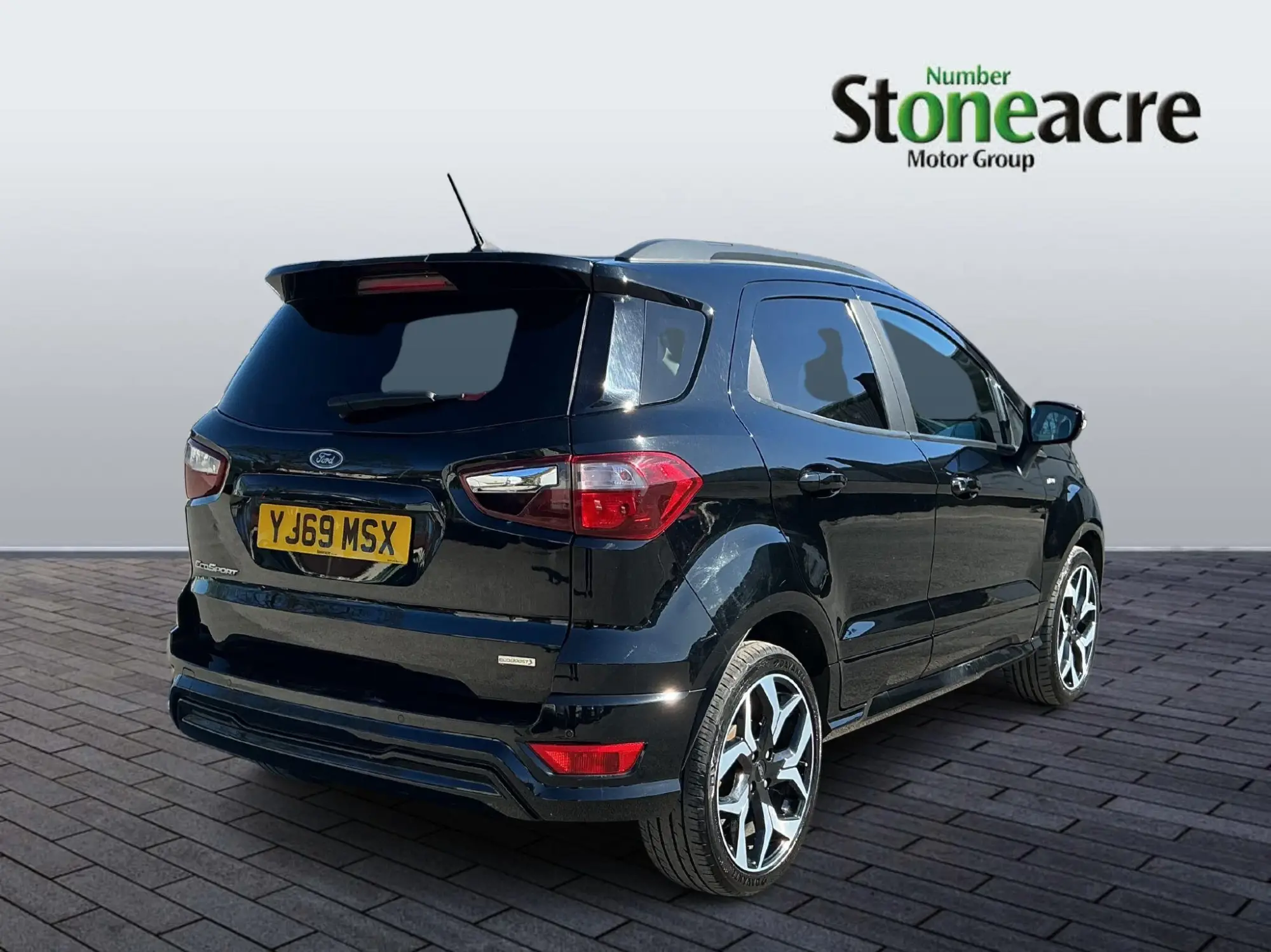 Ford EcoSport 1.0T EcoBoost ST-Line Euro 6 (s/s) 5dr YJ69MSX Image 3