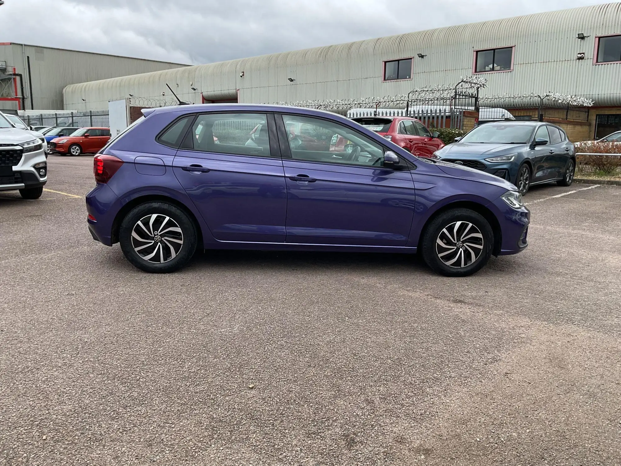 Volkswagen Polo 1.0 EVO Life Hatchback 5dr Petrol Manual Euro 6 (s/s) (80 ps) AJ72DLV Image 2