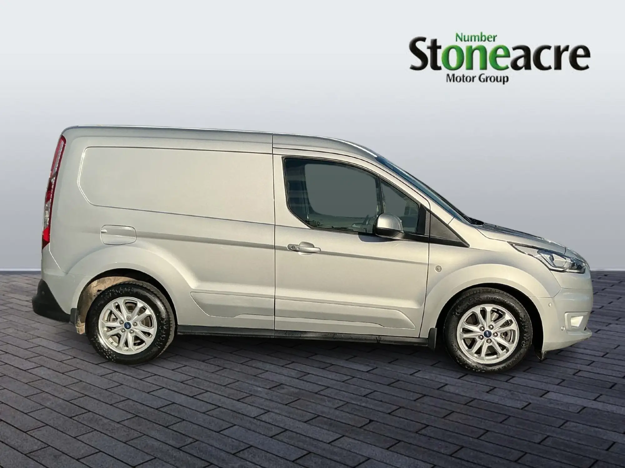 Ford Transit Connect 1.5 240 EcoBlue Limited Auto L1 Euro 6 (s/s) 5dr YE22ORL Image 2