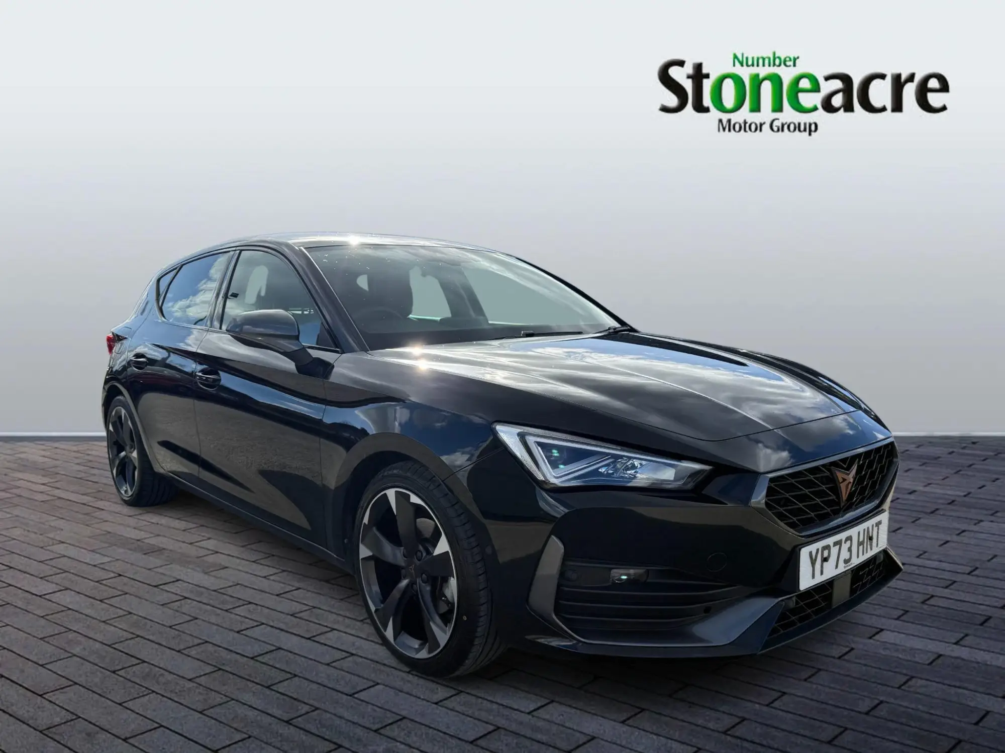 CUPRA Leon 1.5 TSI V1 5dr YP73HNT Image 1