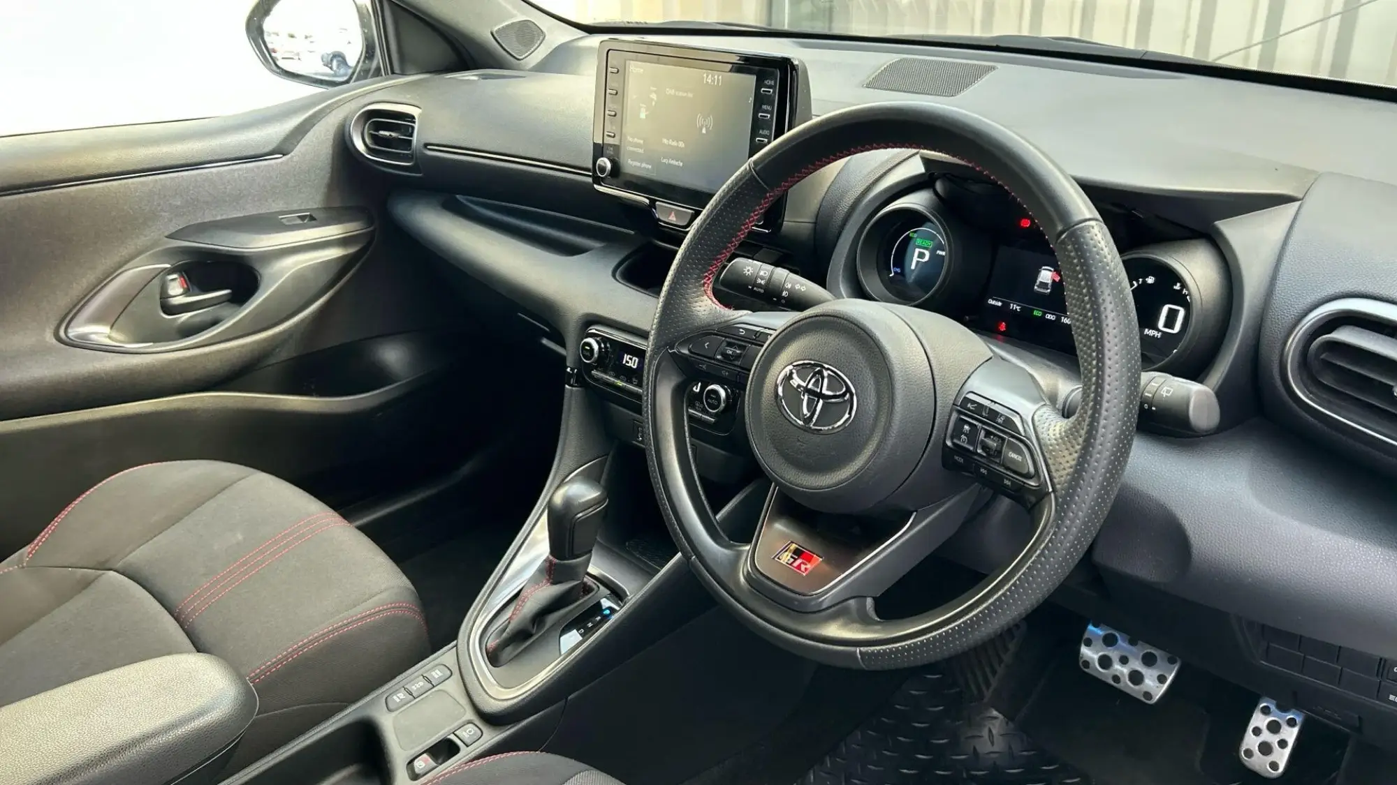 Toyota Yaris Image 9 Toyota Yaris Image 9
