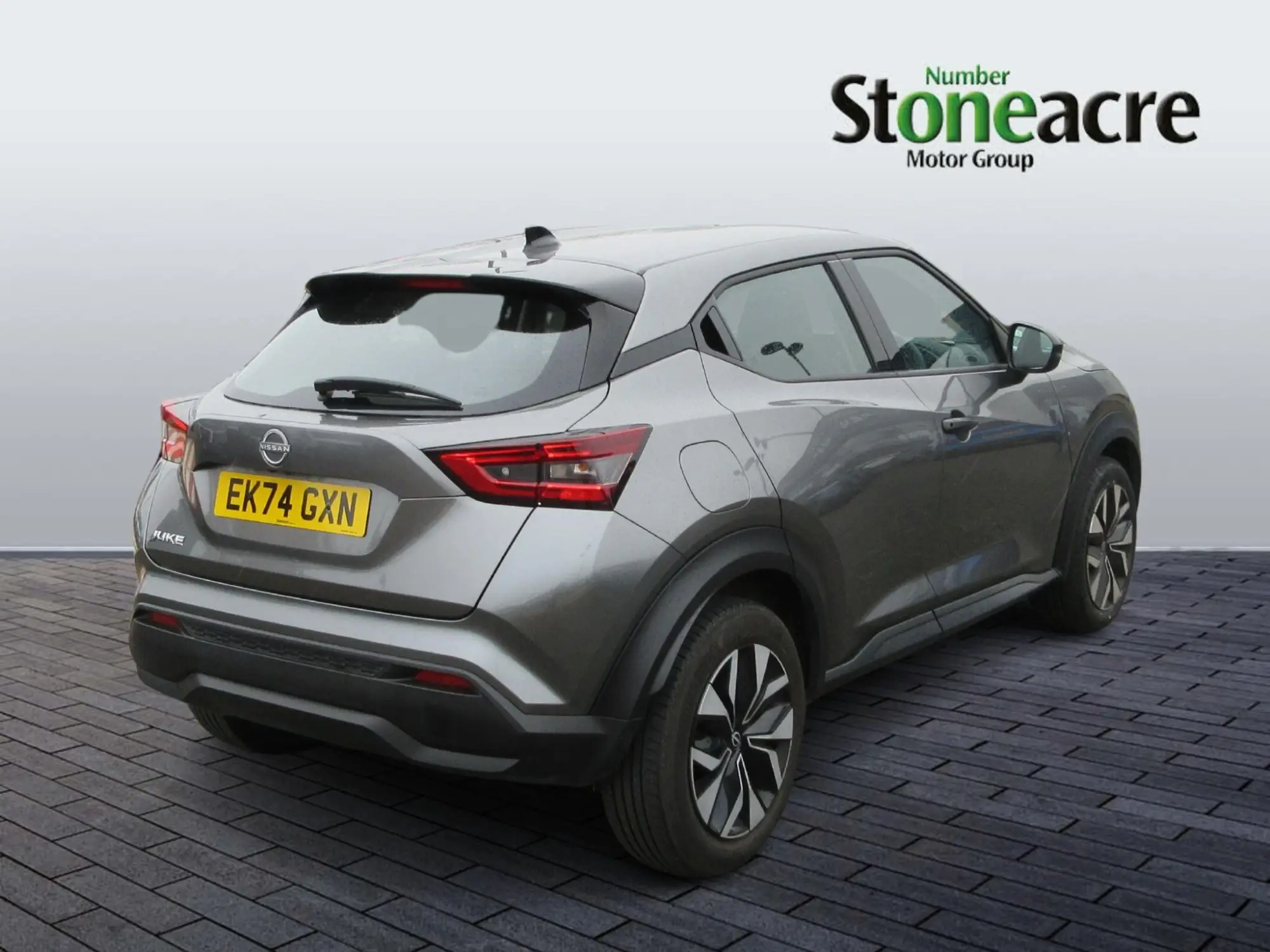 Nissan Juke 1.0 DIG-T Acenta Premium Euro 6 (s/s) 5dr EK74GXN Image 2