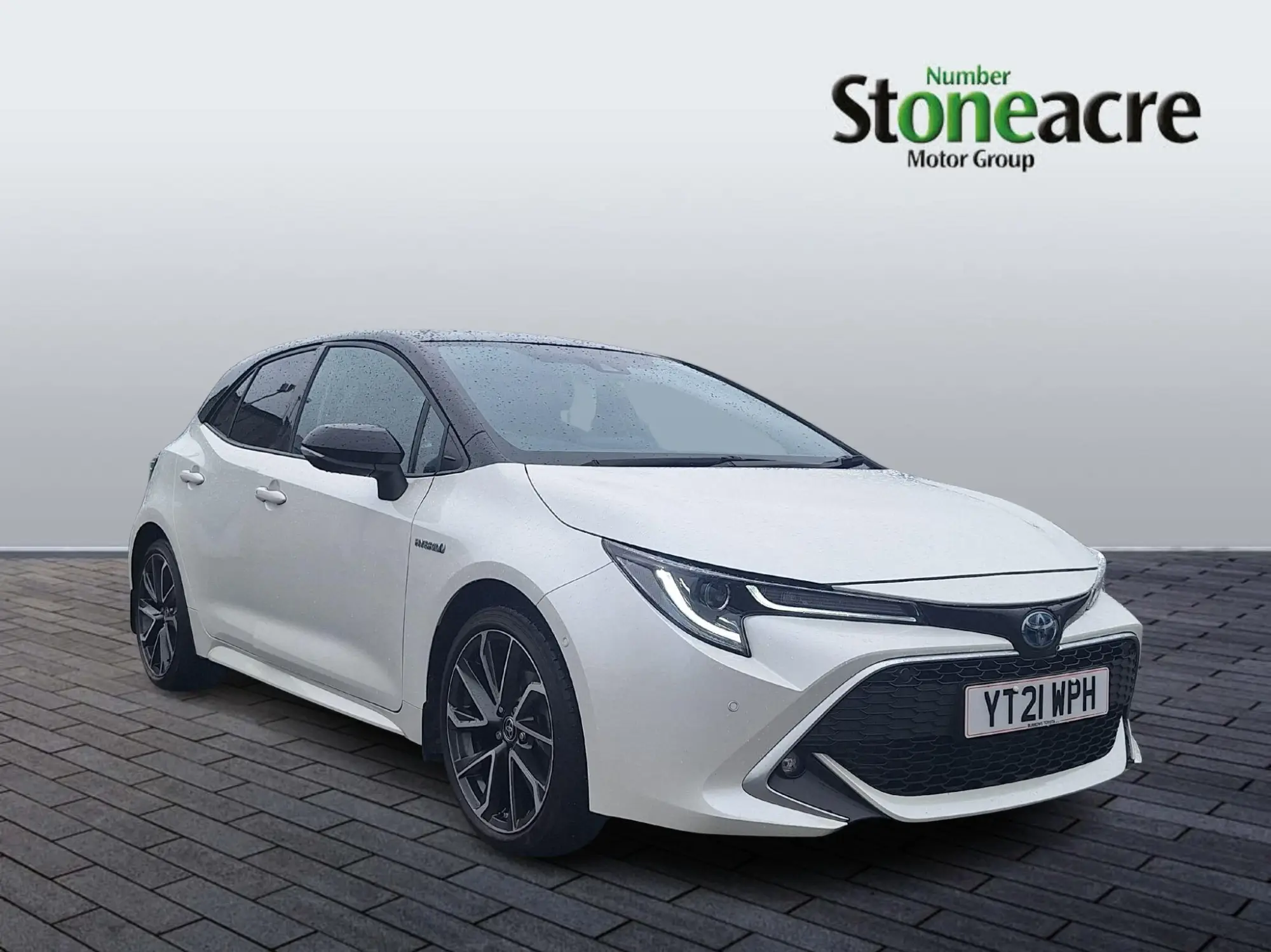Toyota Corolla Hatchback Image 1
